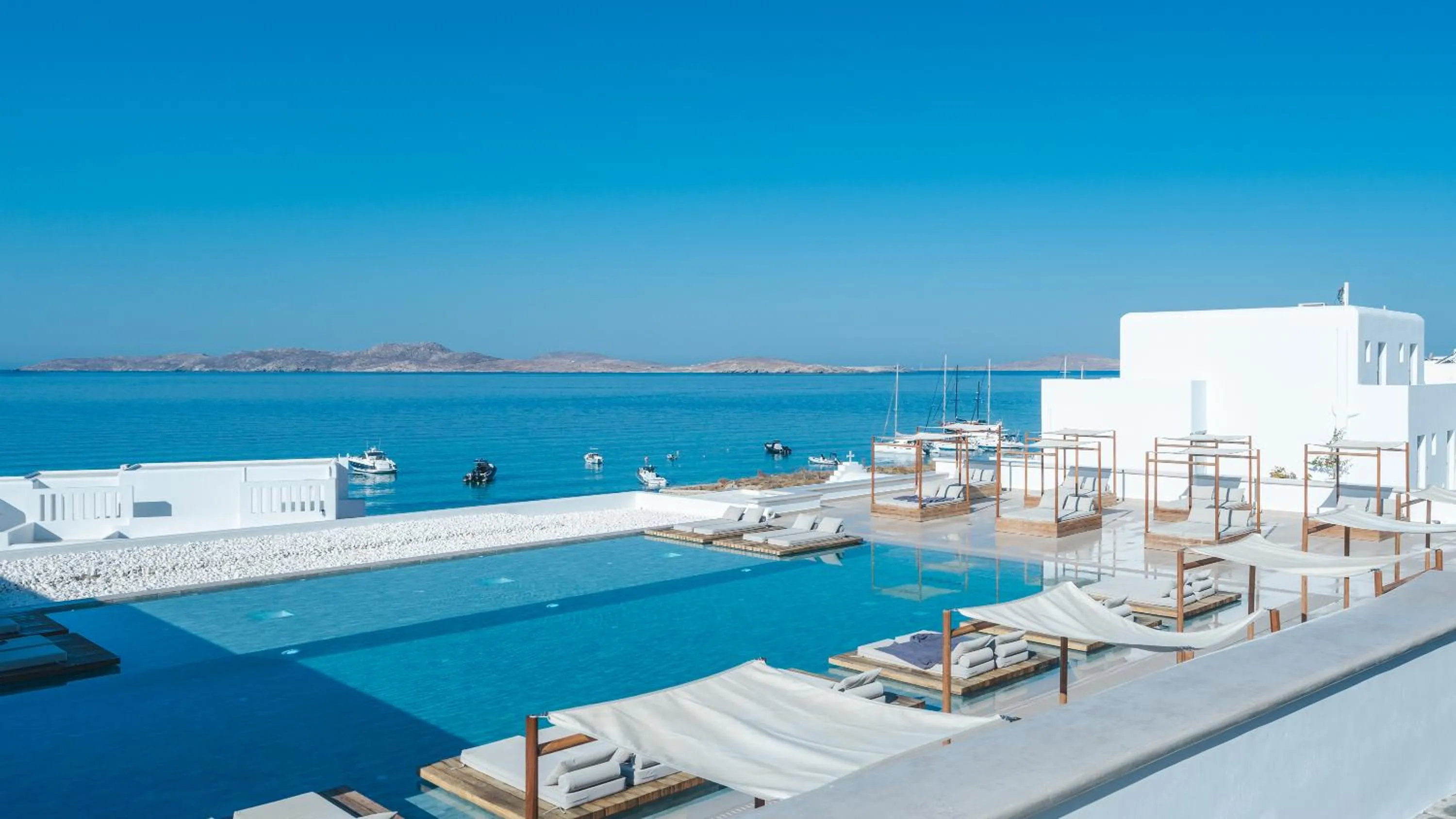 Day in Manoula's Beach Mykonos Resort