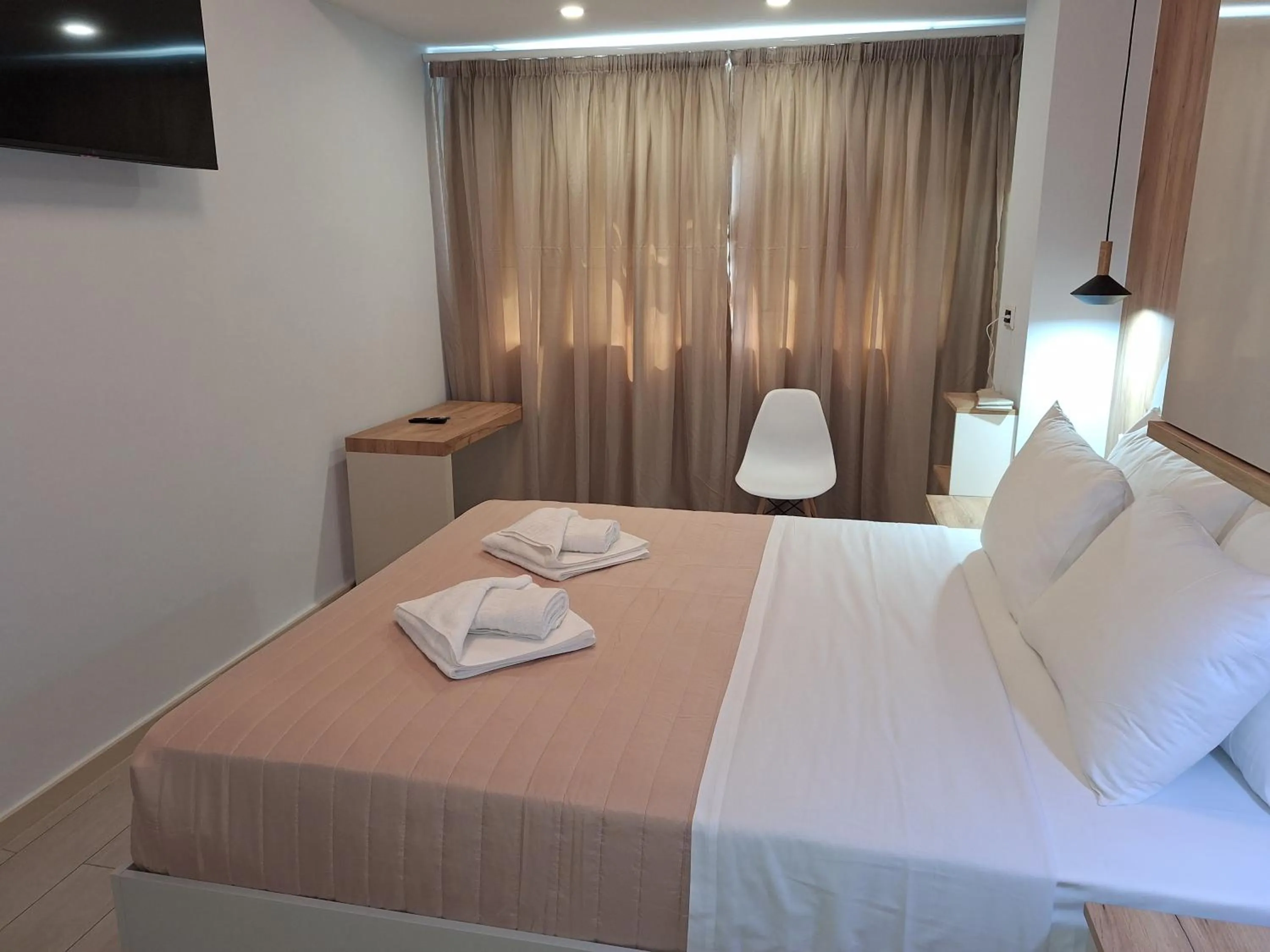Bedroom, Bed in Perla Beach