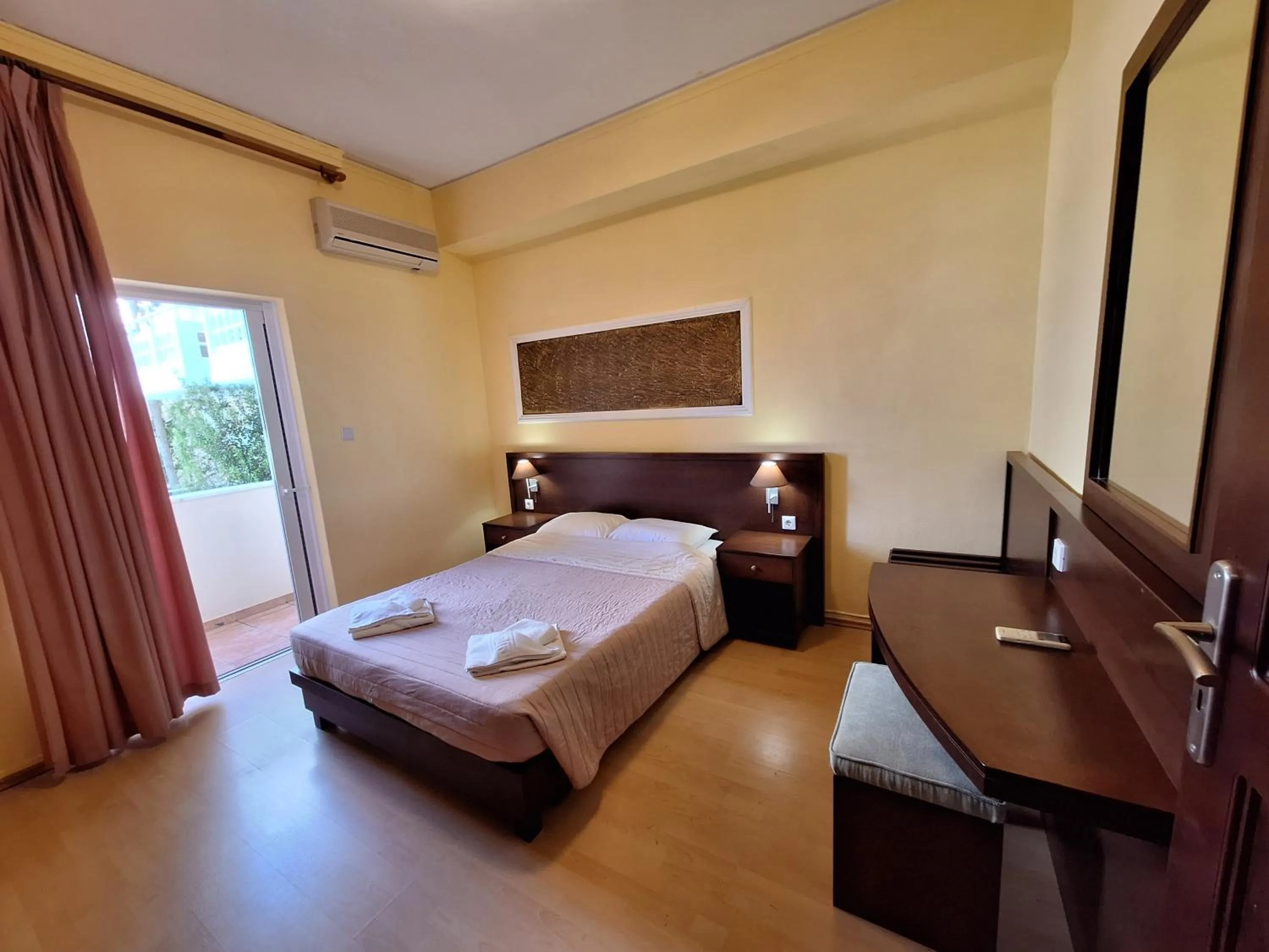 Bedroom, Bed in Perla Beach