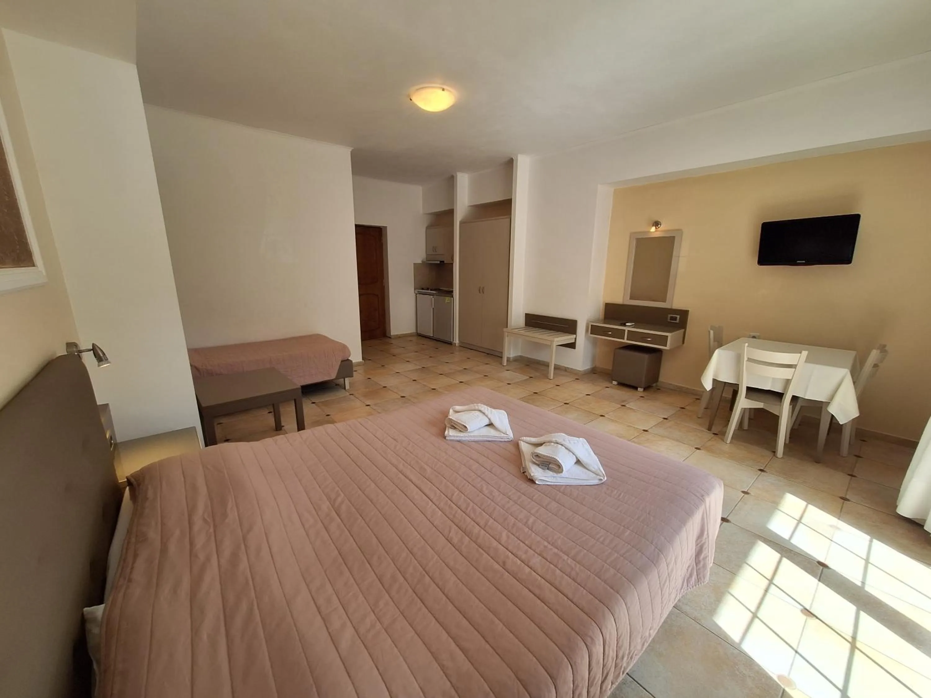 TV and multimedia, Bed in Perla Beach