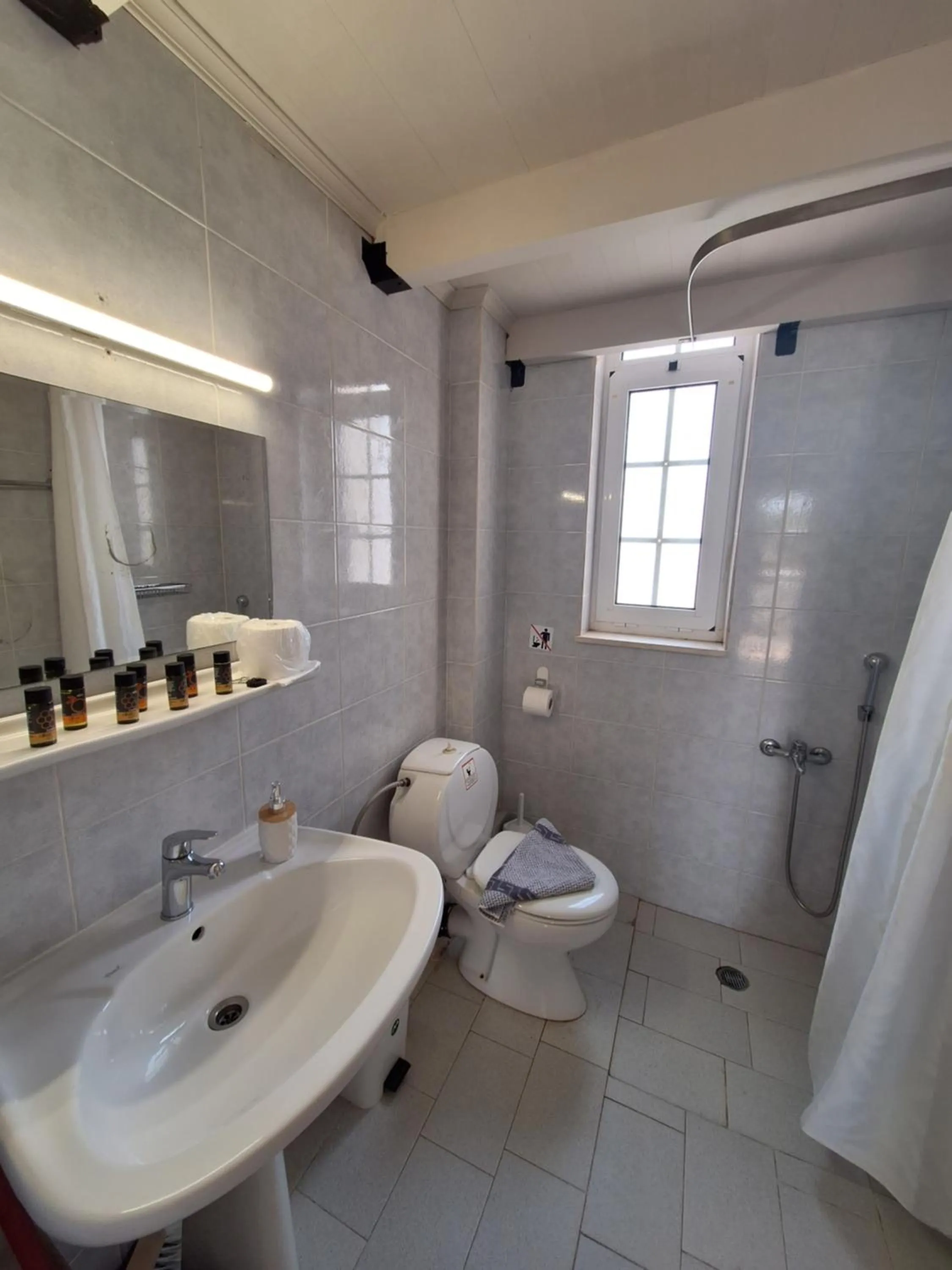 Shower in Perla Beach