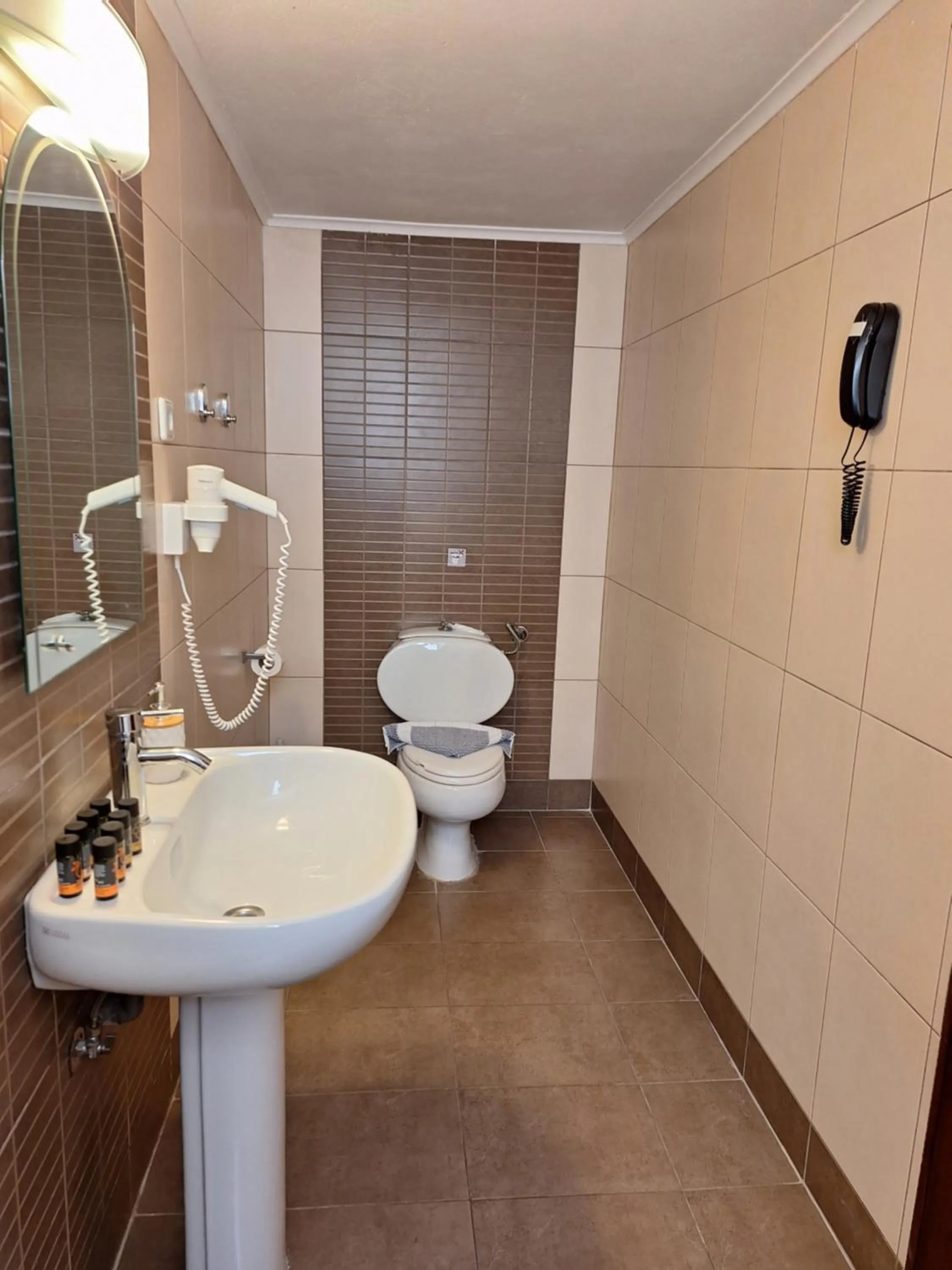 Toilet in Perla Beach