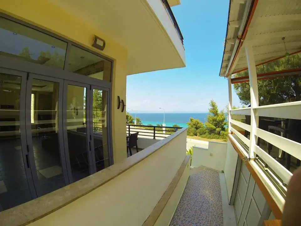 Double Room with Balcony in Maya Bay Double Room with Balcony in Maya Bay