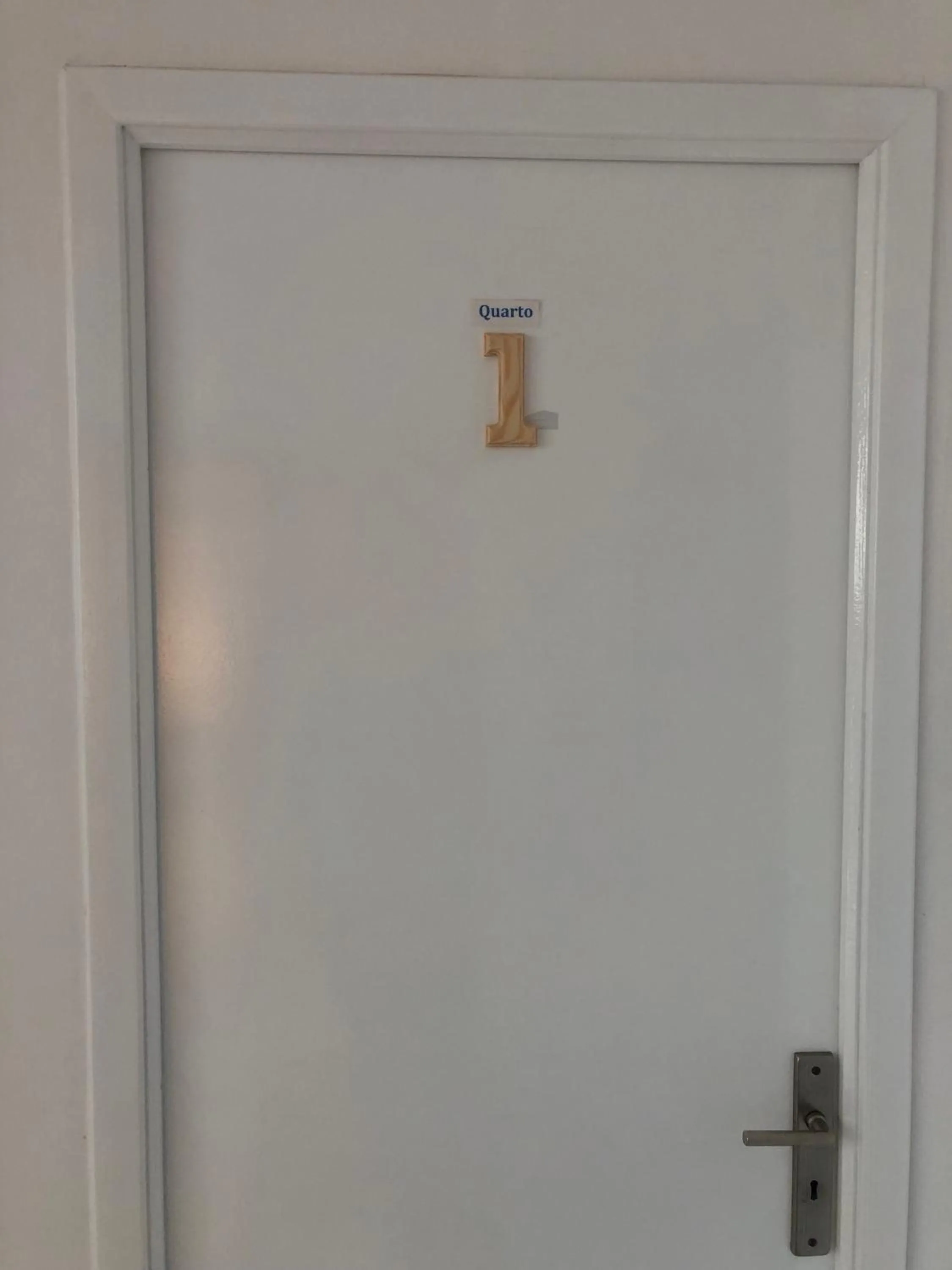 Property building in AZORES HOLIDAYS HOUSE -B&B - Suites - Self Check-in KEYBOARD