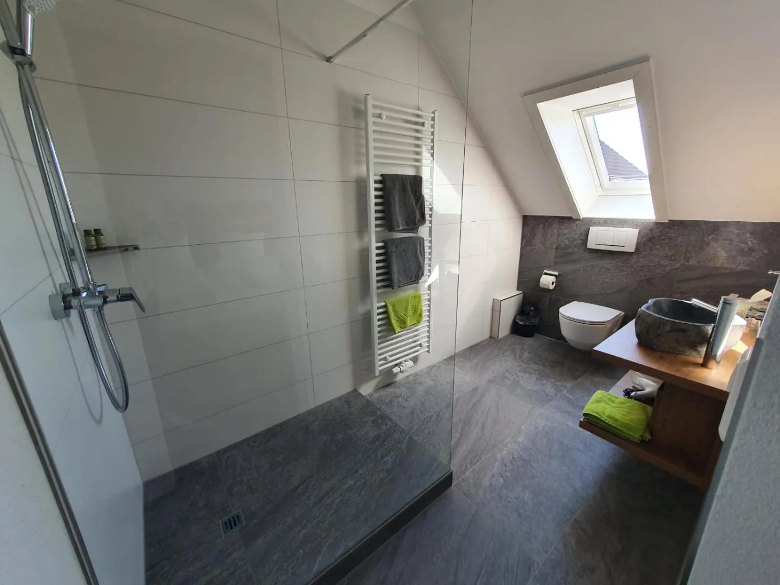 Bathroom in Hotel & Restaurant "Am Obstgarten"