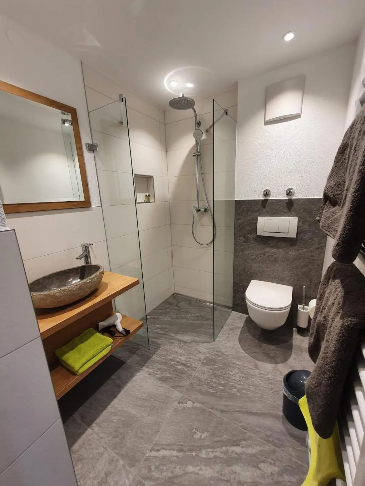 Bathroom in Hotel & Restaurant "Am Obstgarten"