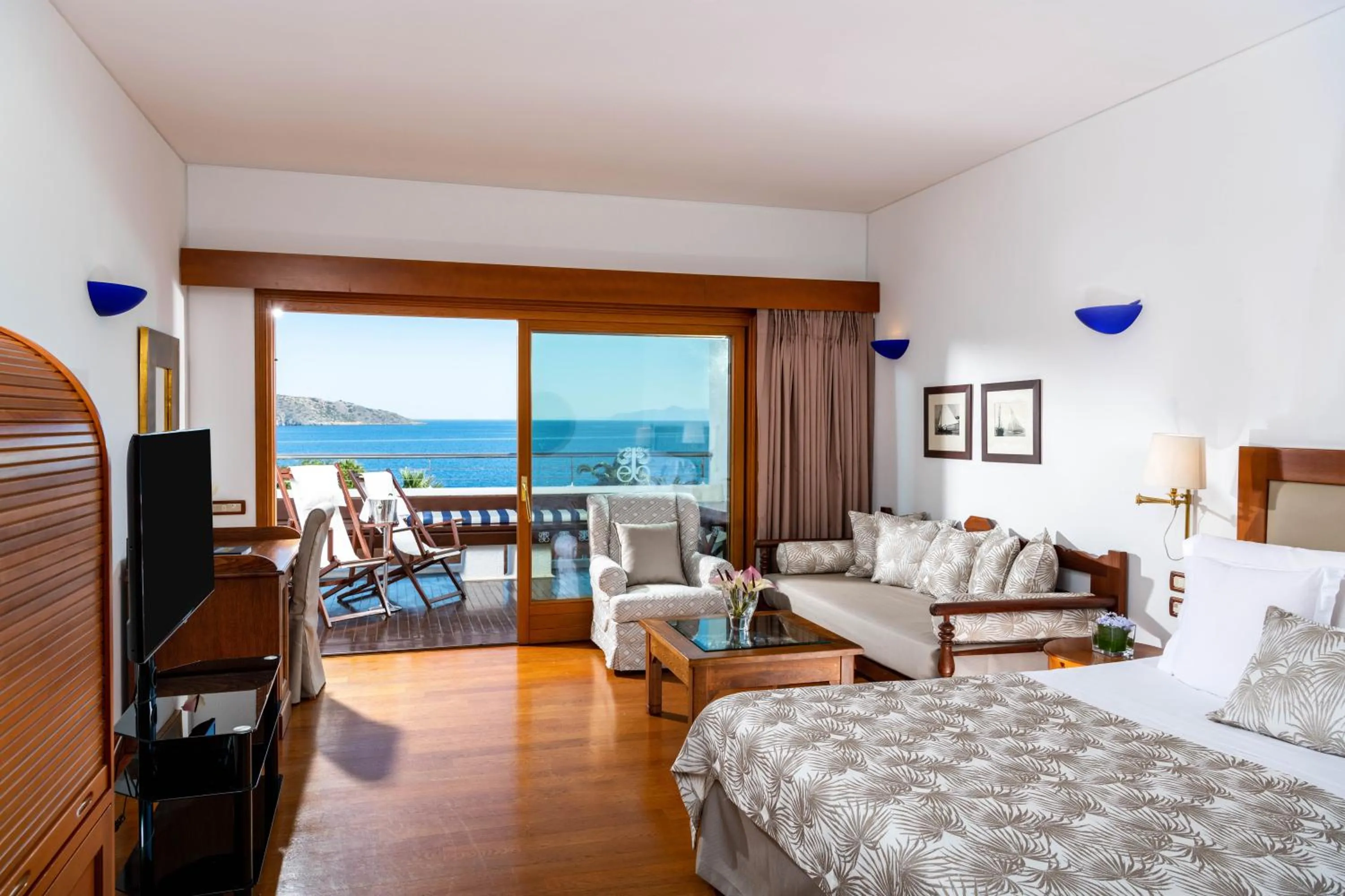 Bedroom, Bed in Elounda Beach Hotel & Villas, a Member of the Leading Hotels of the World