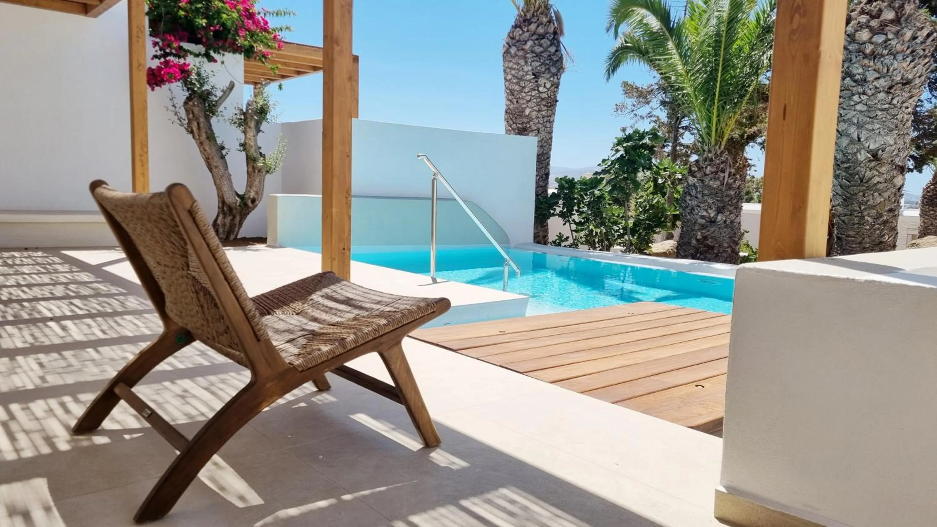 Swimming pool in Kavuras Village Hotel & Suites