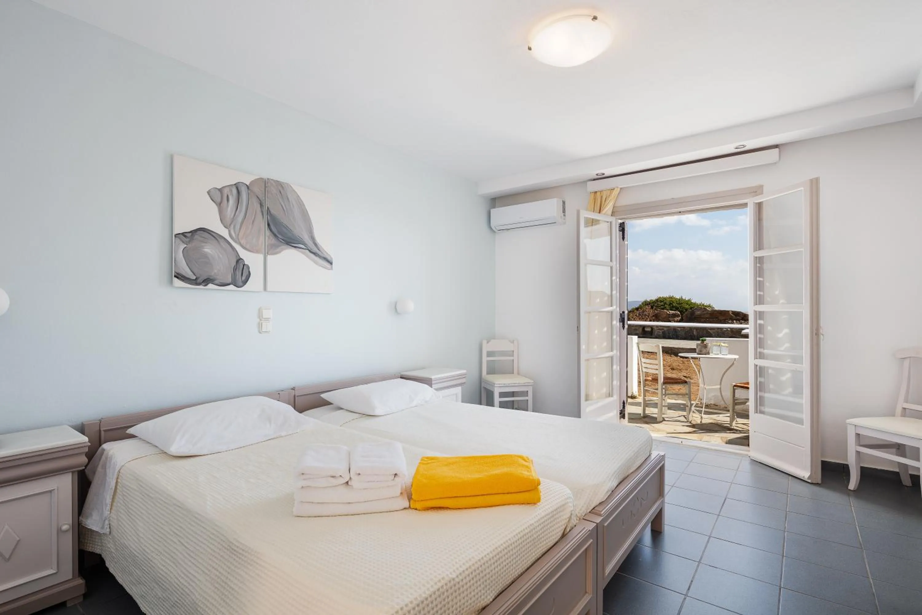 Bed in Kavuras Village Hotel & Suites