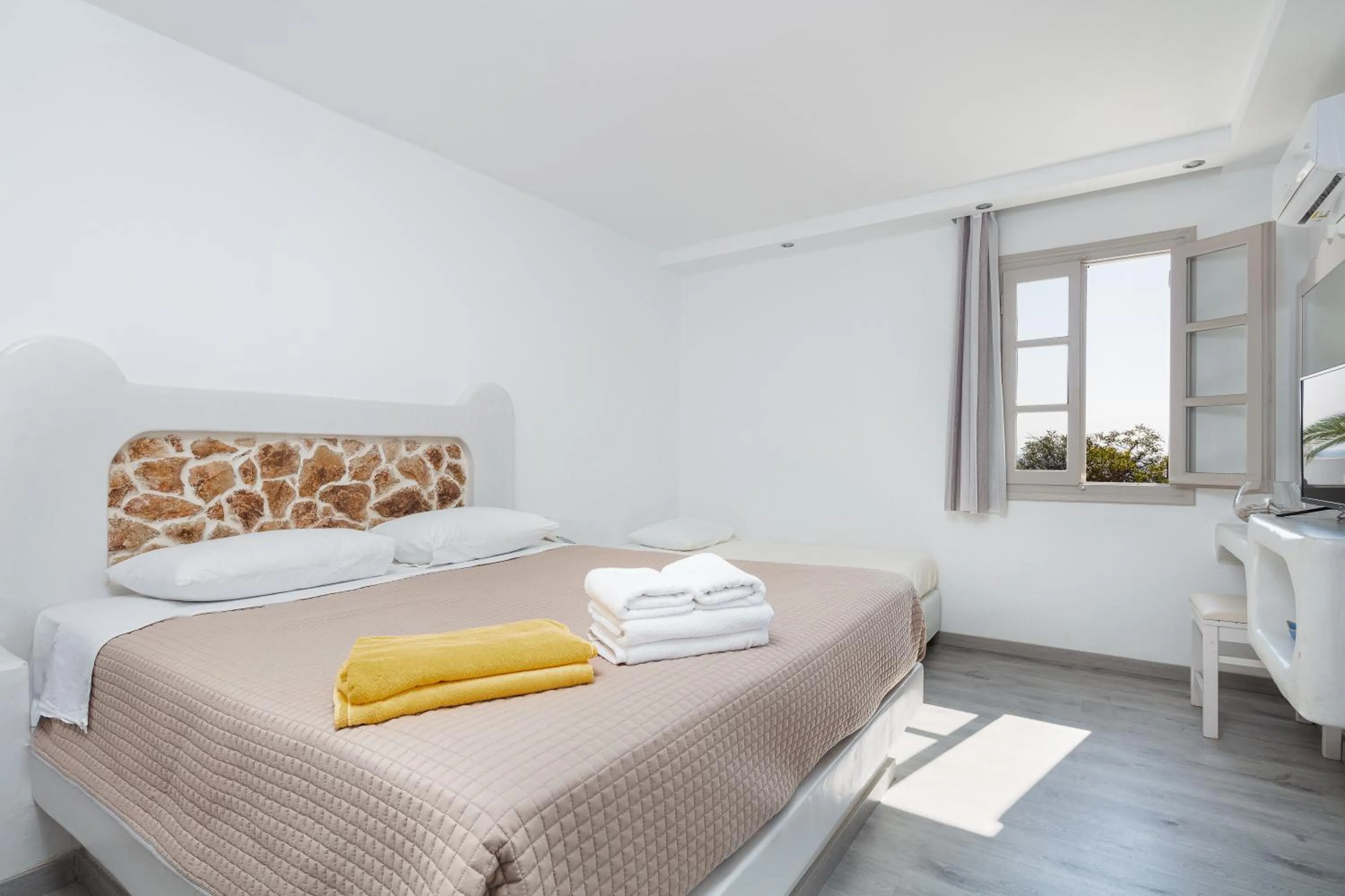 Bed in Kavuras Village Hotel & Suites