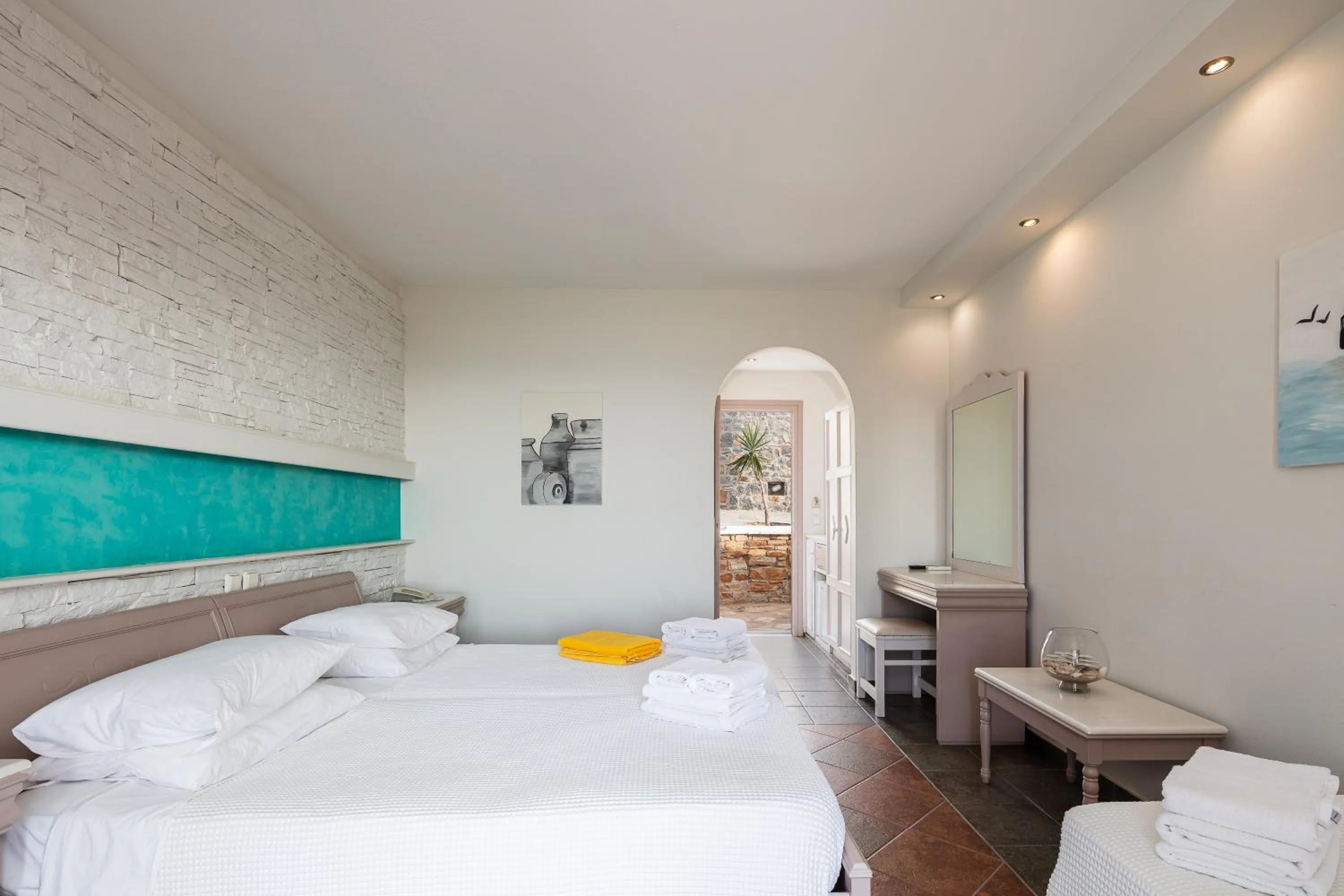 Bed in Kavuras Village Hotel & Suites