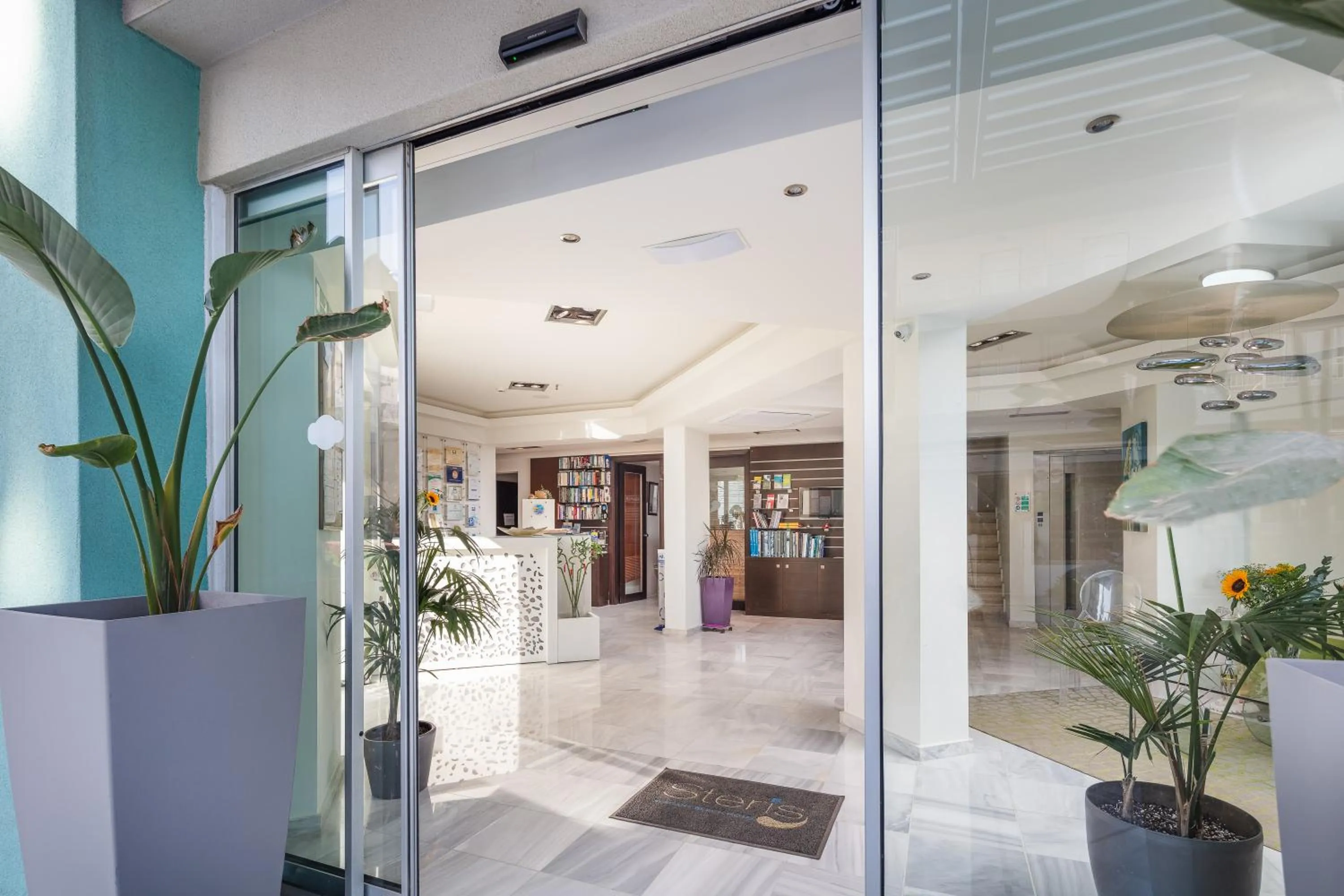 Facade/entrance in Steris Elegant Beach Hotel