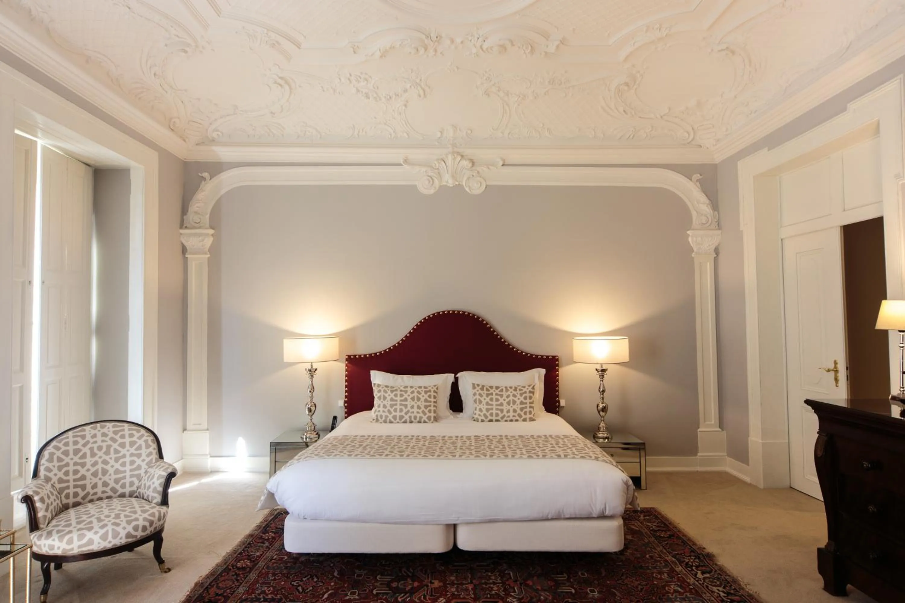 Property building, Bed in Dear Lisbon - Palace Chiado Suites
