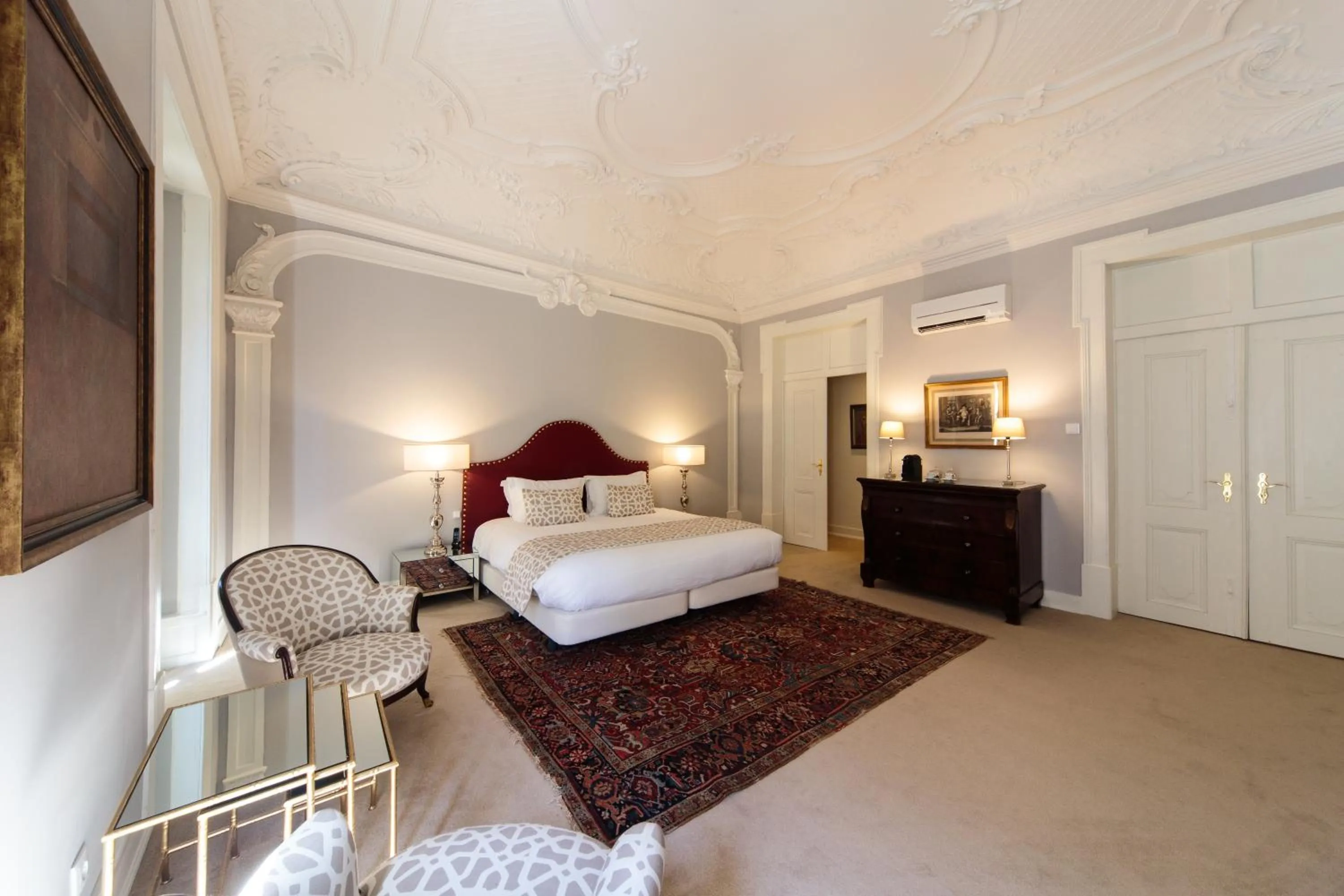 Property building, Bed in Dear Lisbon - Palace Chiado Suites