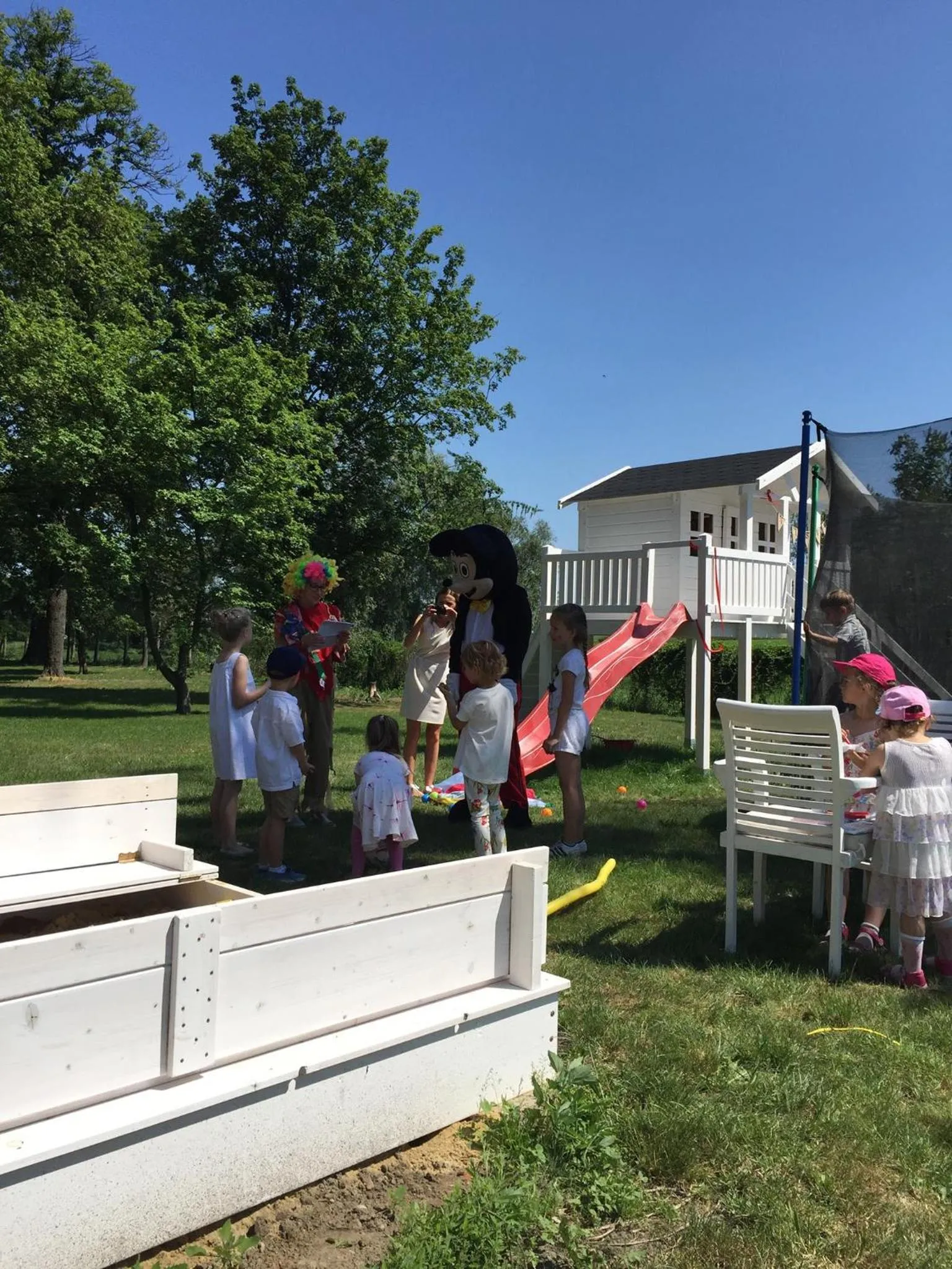 Children play ground in Pałac w Orli - pokoje, restauracja