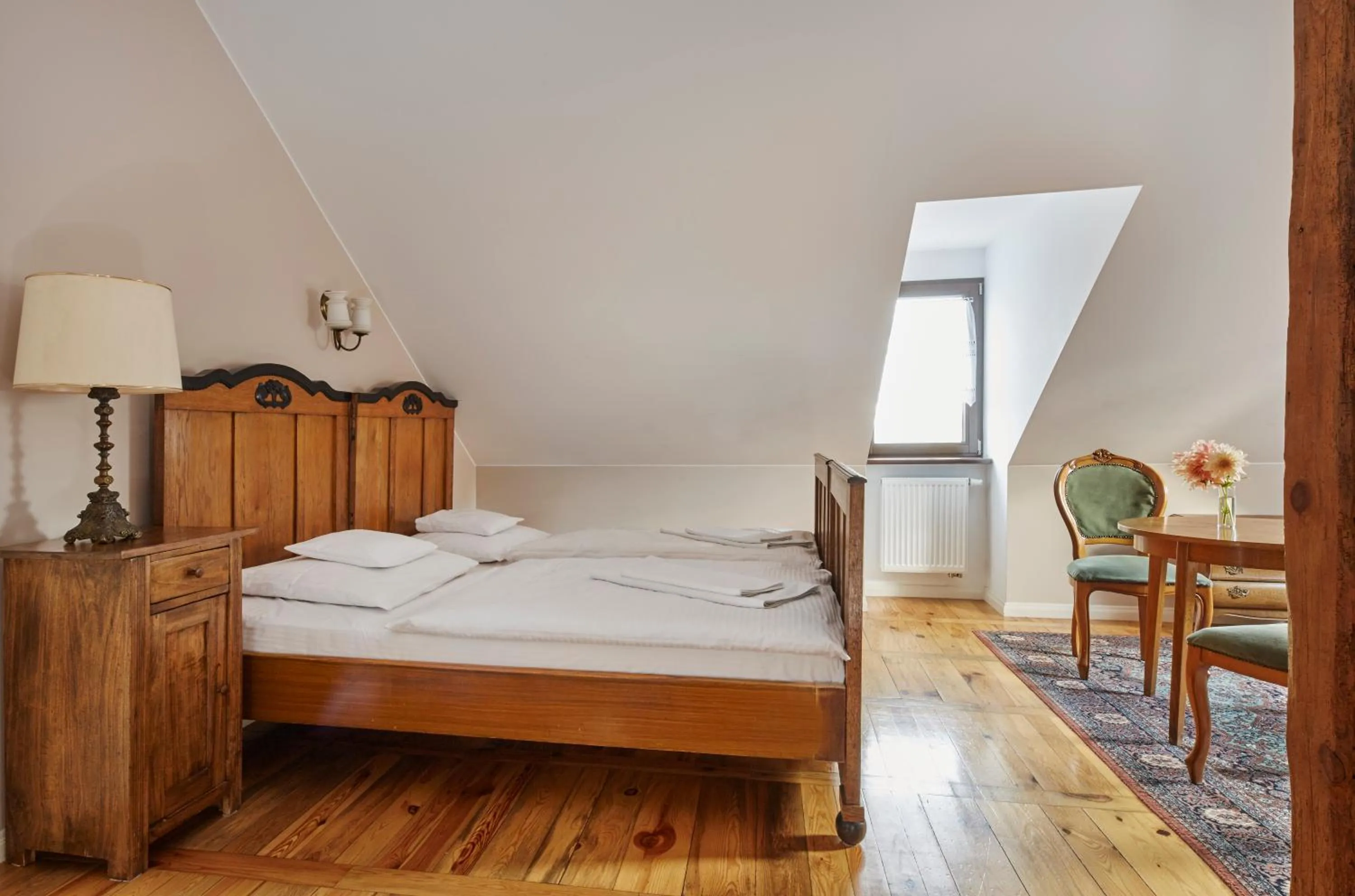 Photo of the whole room, Bed in Pałac w Orli - pokoje, restauracja