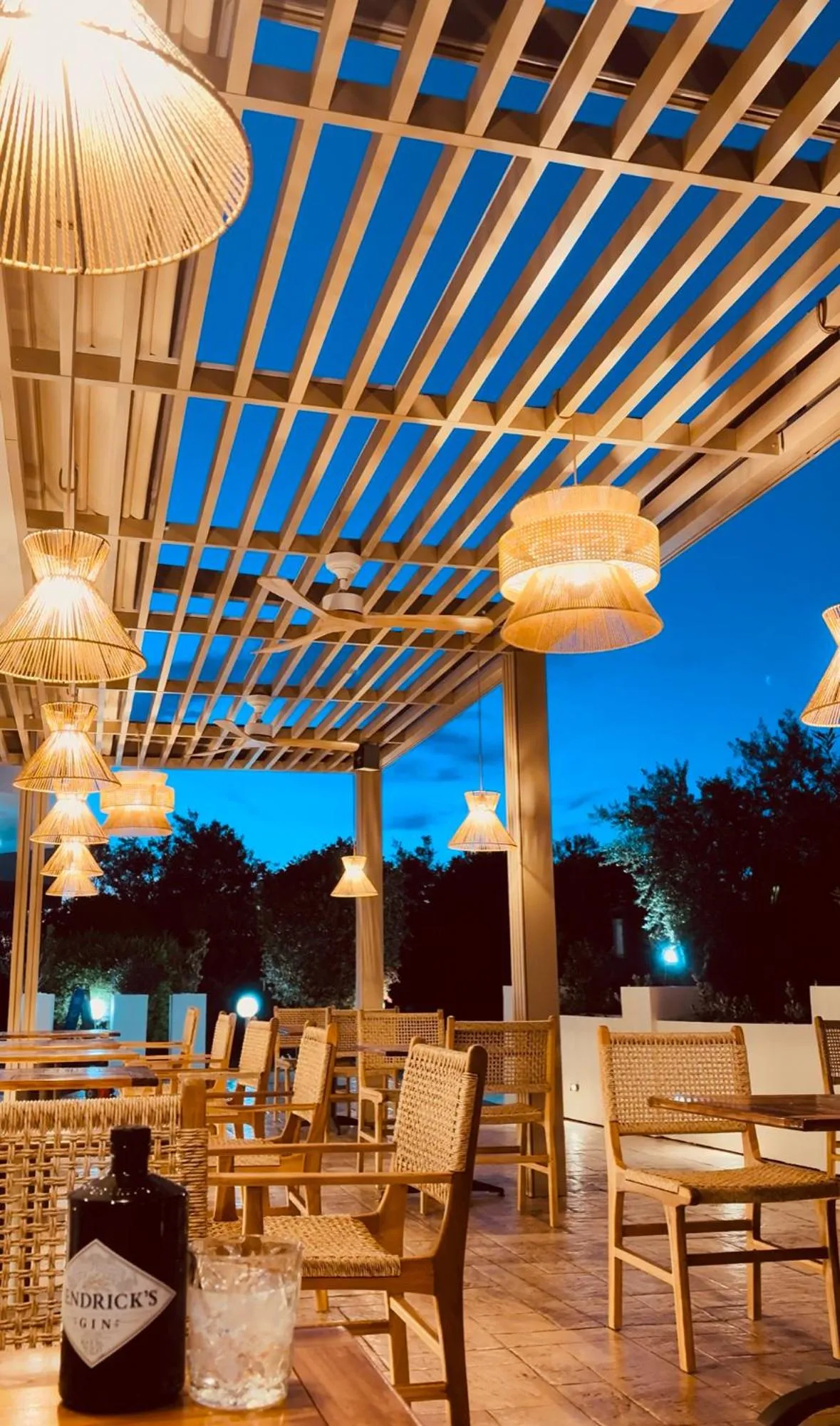 Restaurant/places to eat in Zante Pantheon Hotel