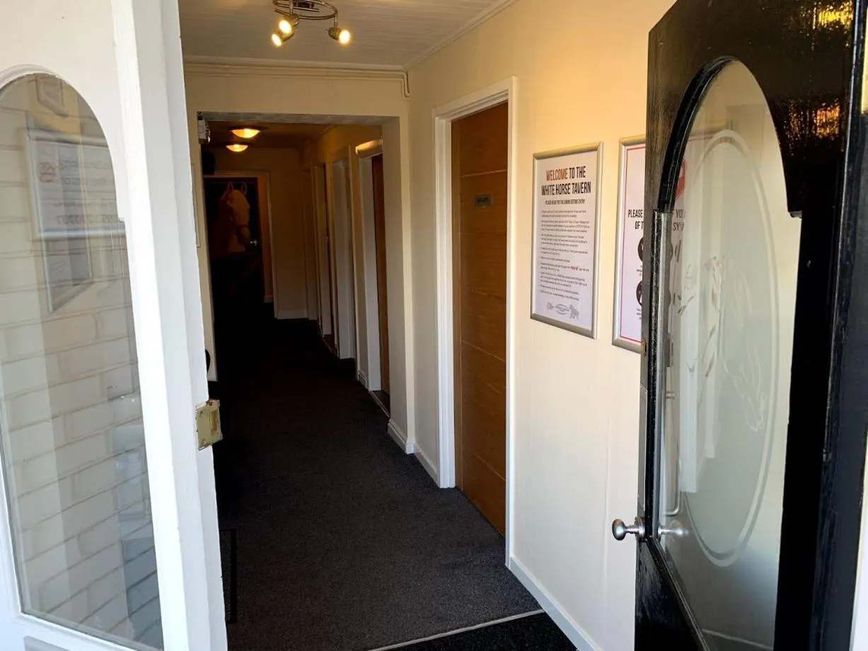 Facade/entrance in White Horse Tavern