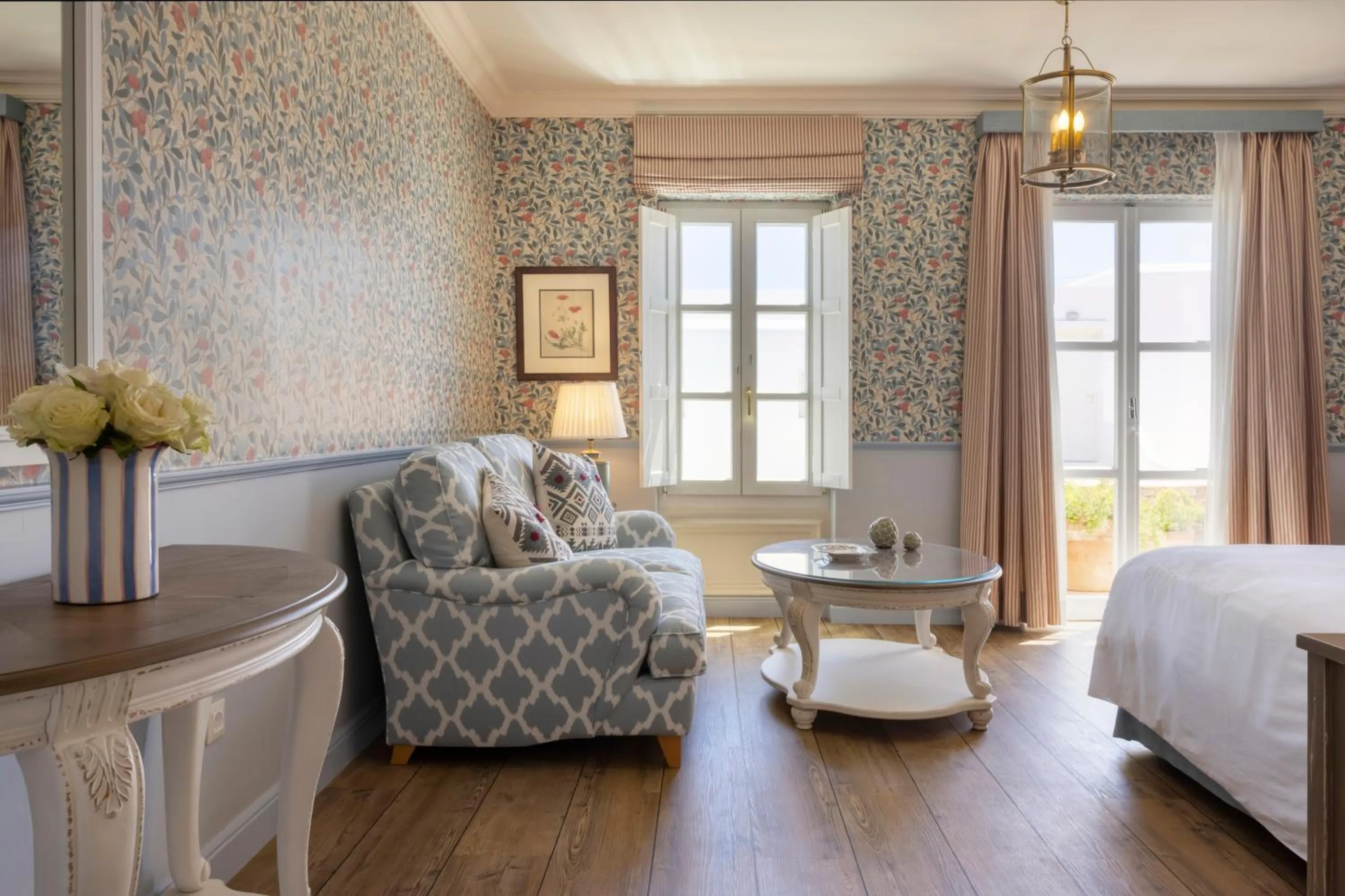 Bedroom, Bed in Dorion Hotel