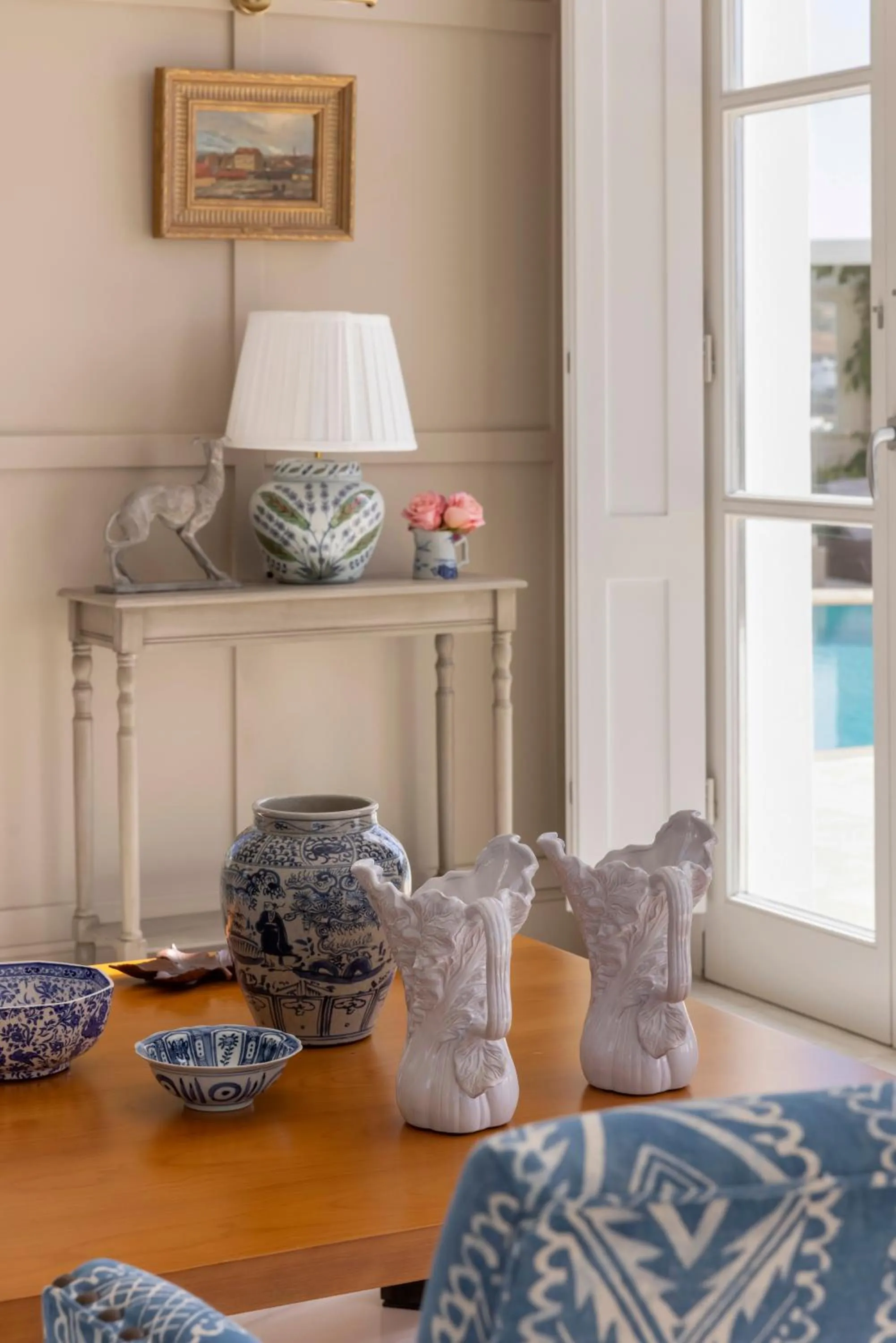 Seating area in Dorion Hotel