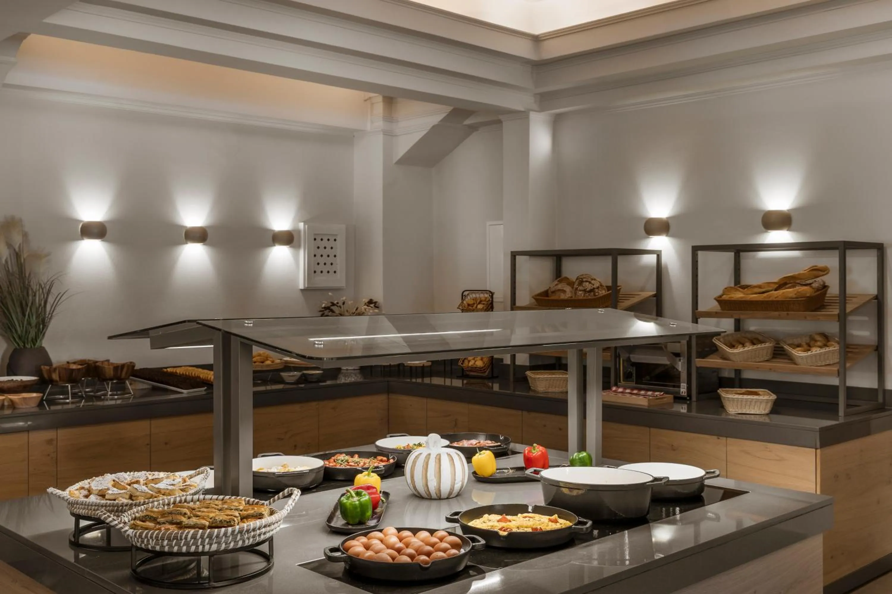 Breakfast in Dolphin Bay Seaside Resort & Suites