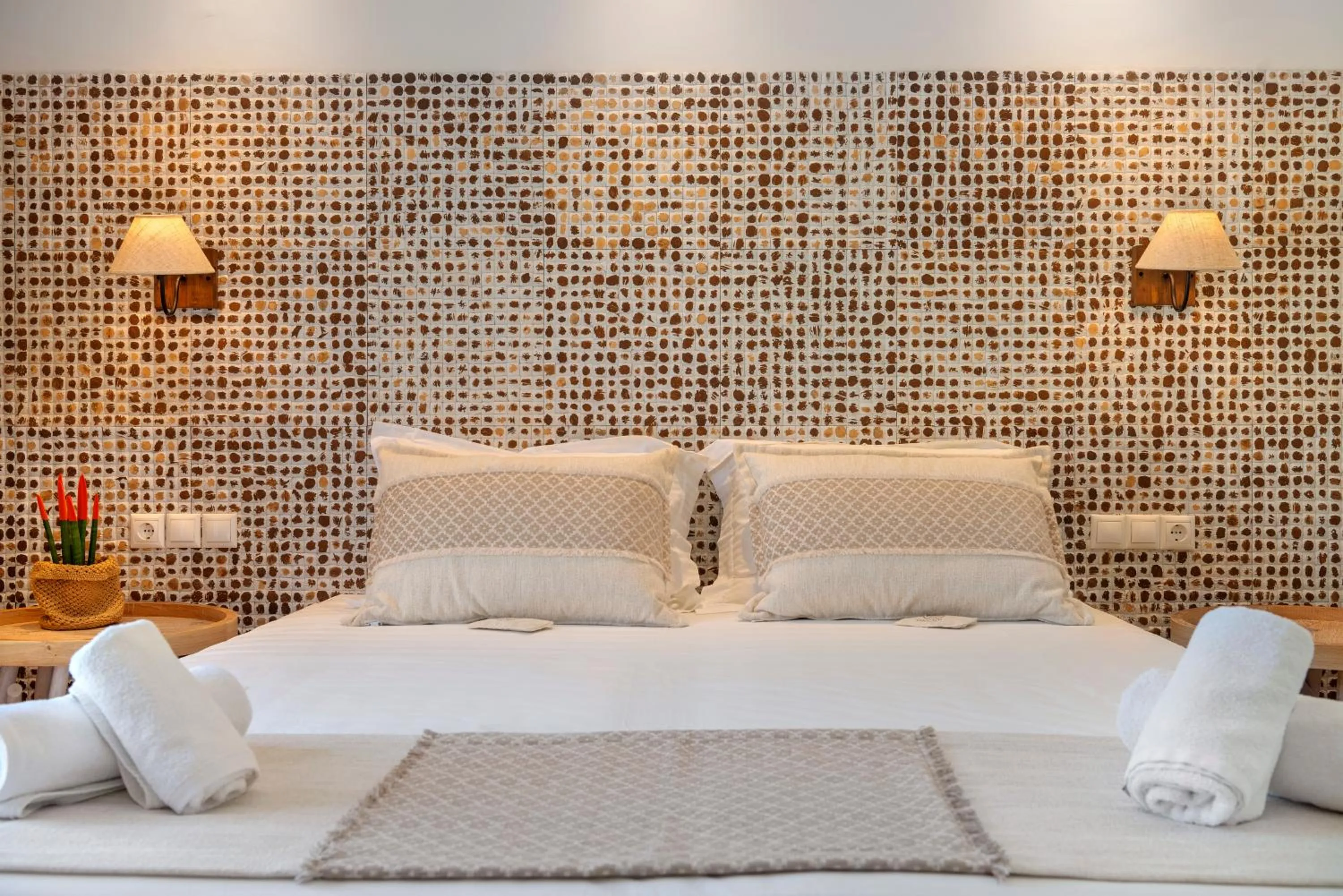 Bedroom, Bed in Dolphin Bay Seaside Resort & Suites