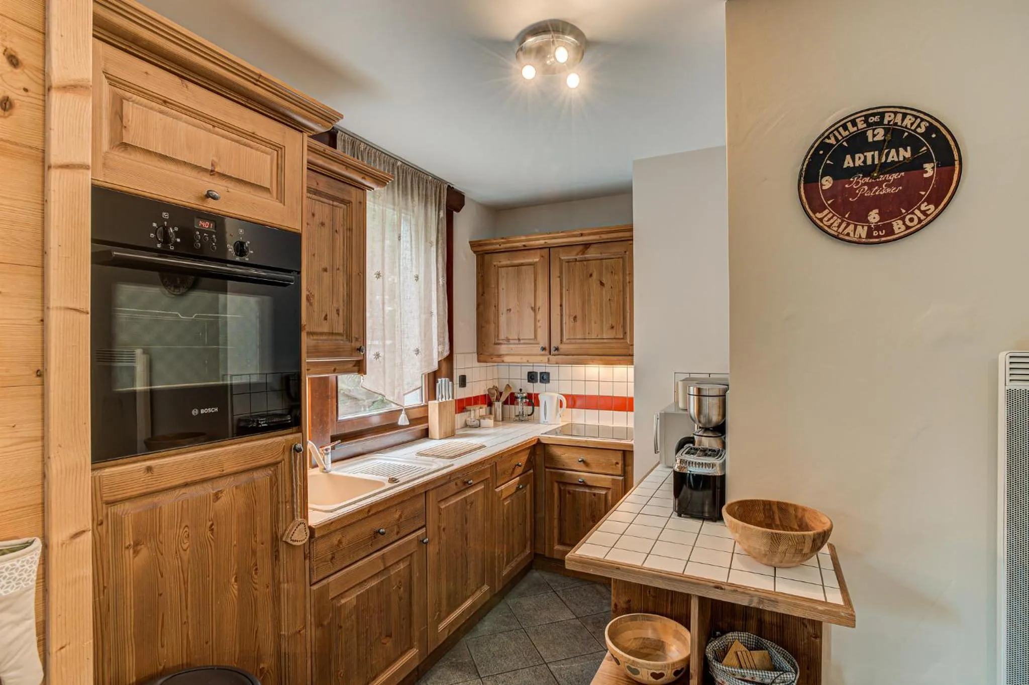 Apartment Staddon, Alpes Agency, Central Chamonix, Sleeps 4-6