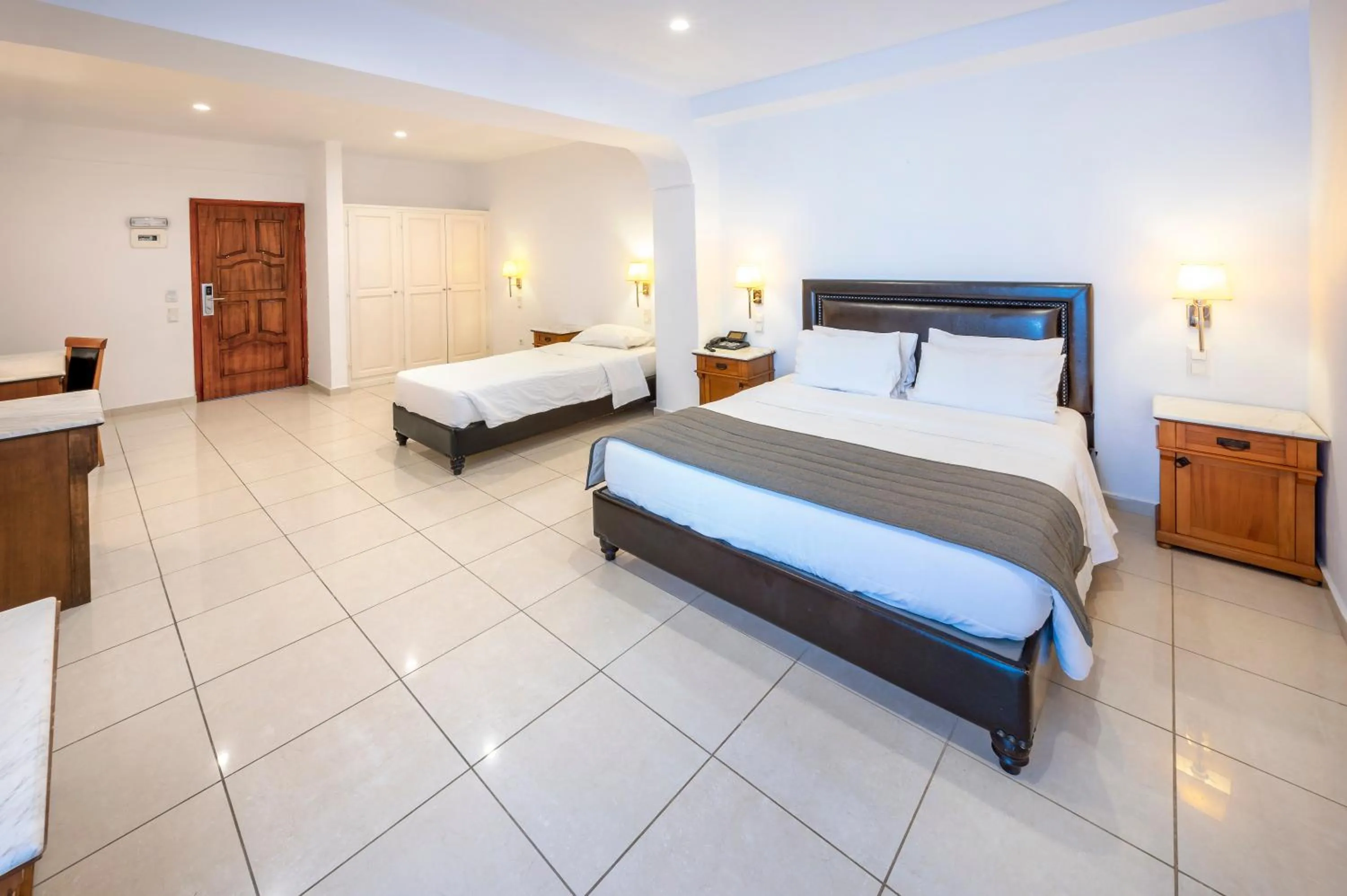 Bed in Smy Mediterranean White Santorini