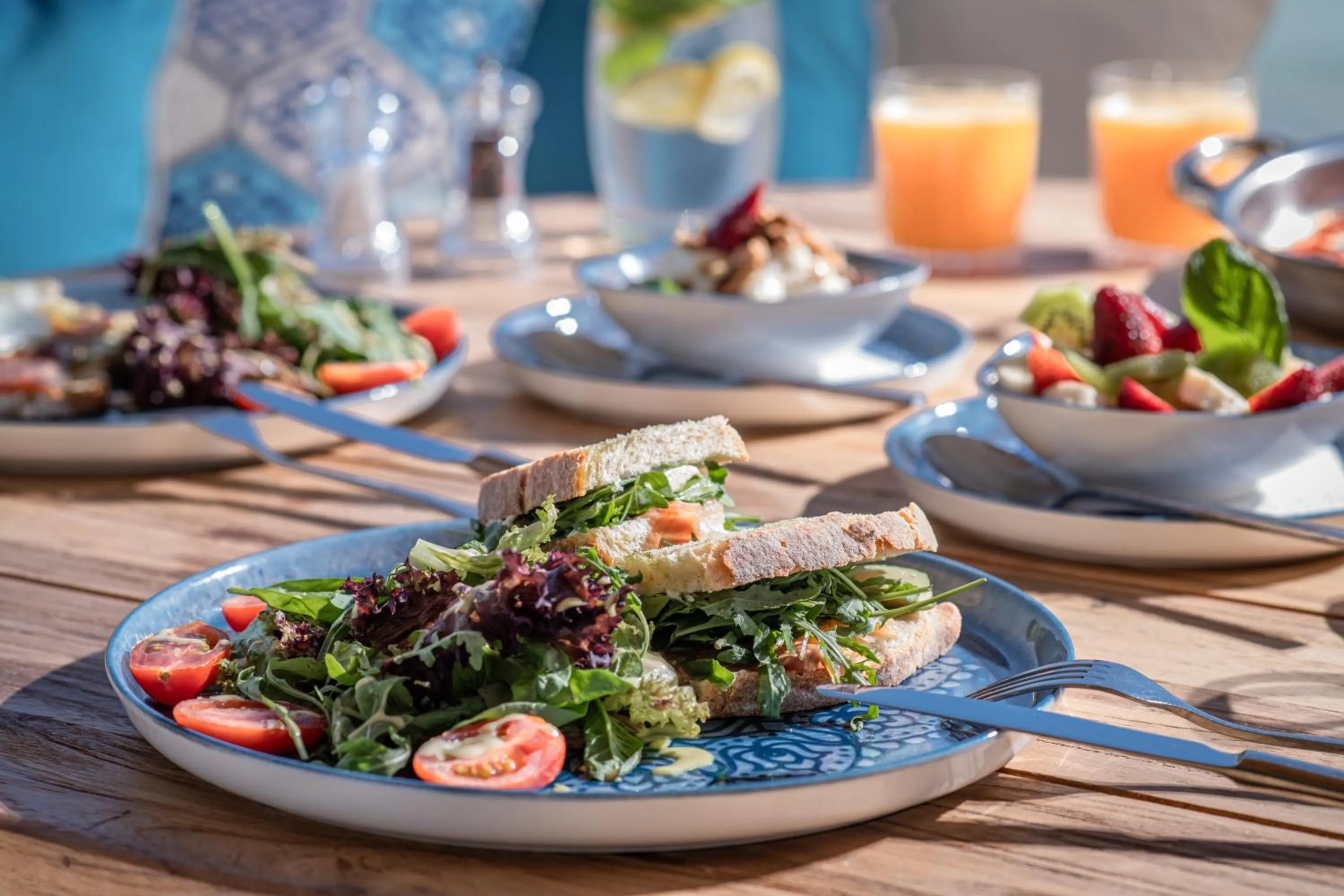 Restaurant/places to eat in Parthenis Beach, Suites by the Sea