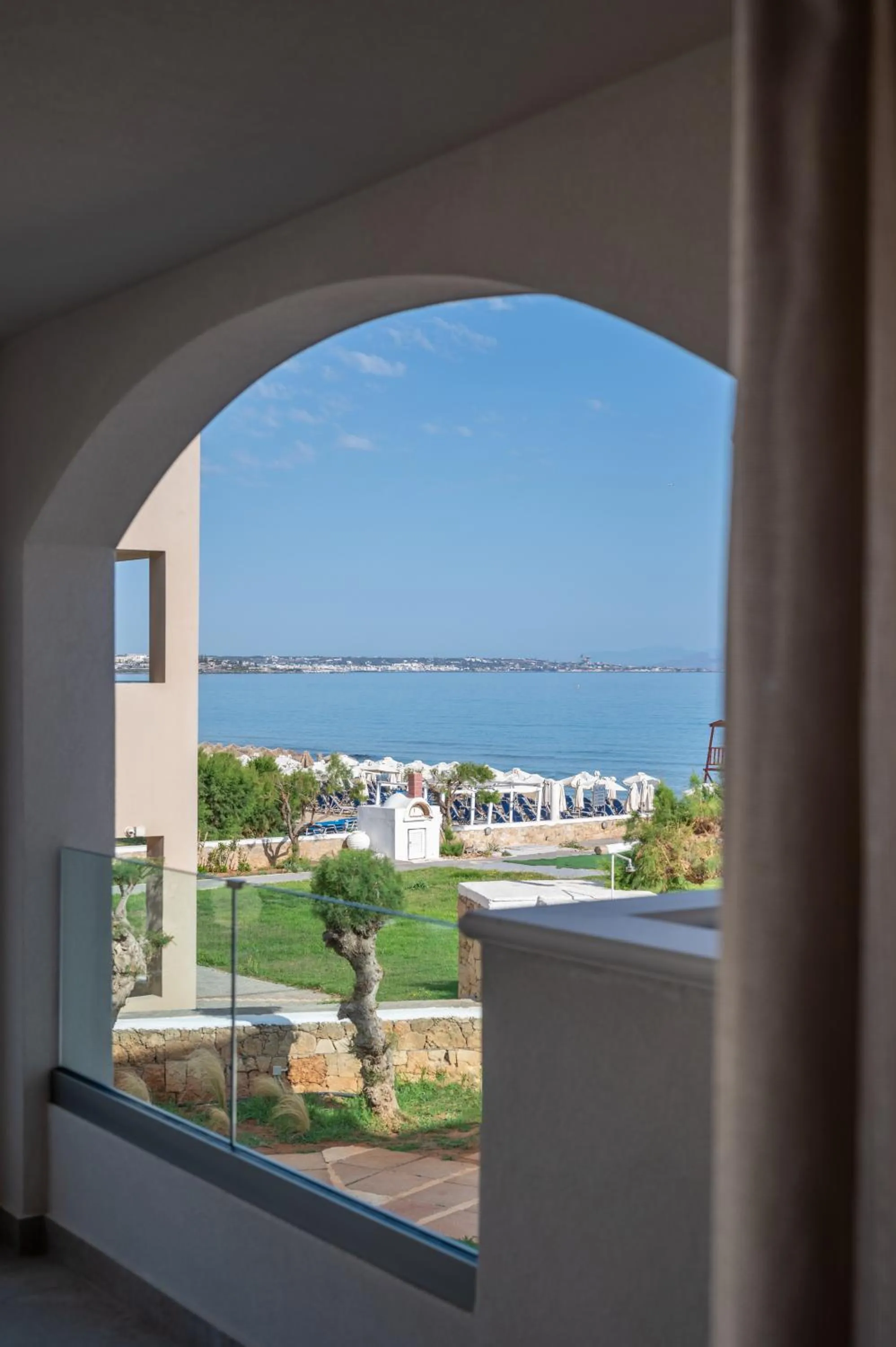 Parthenis Beach, Suites by the Sea