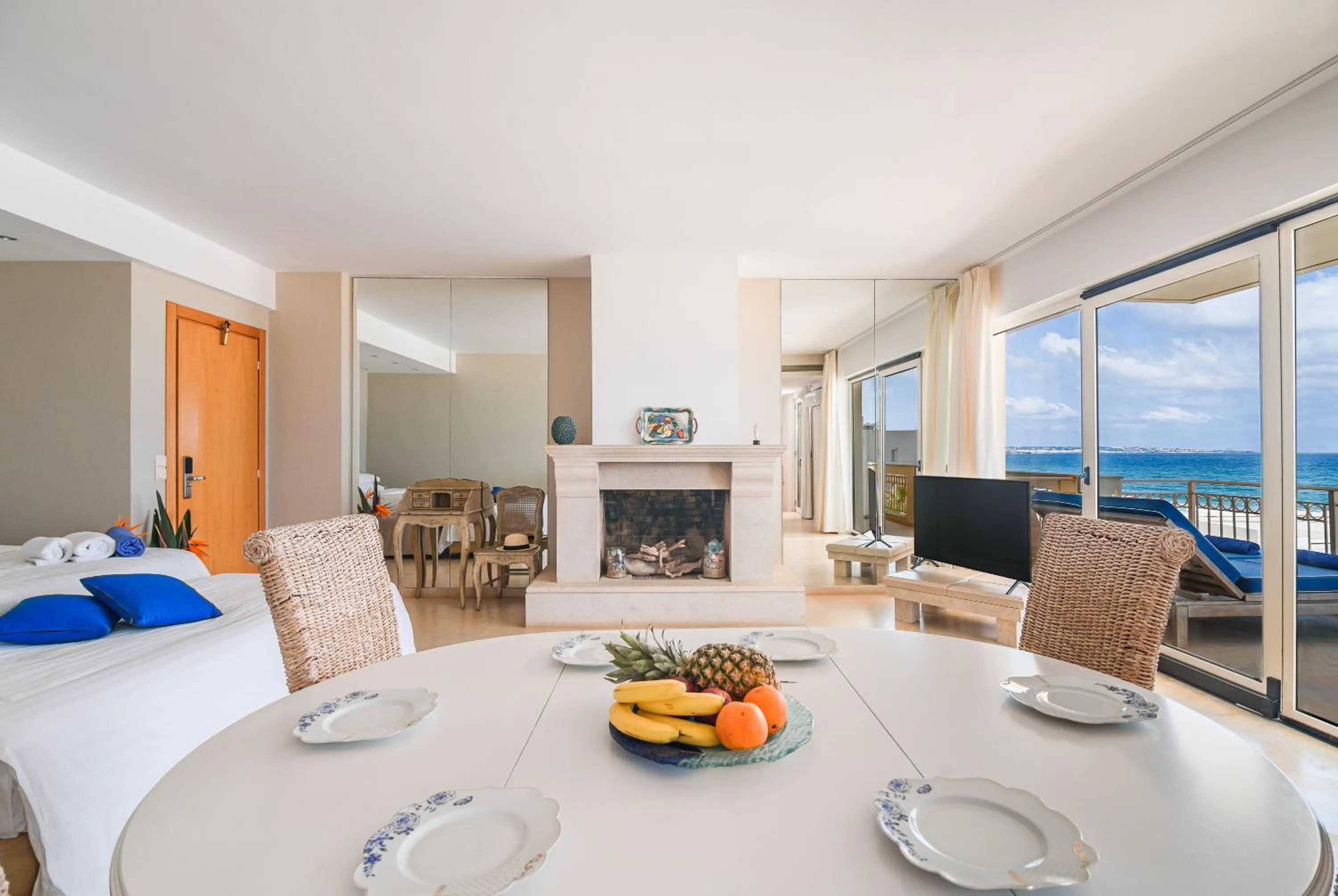Parthenis Beach, Suites by the Sea