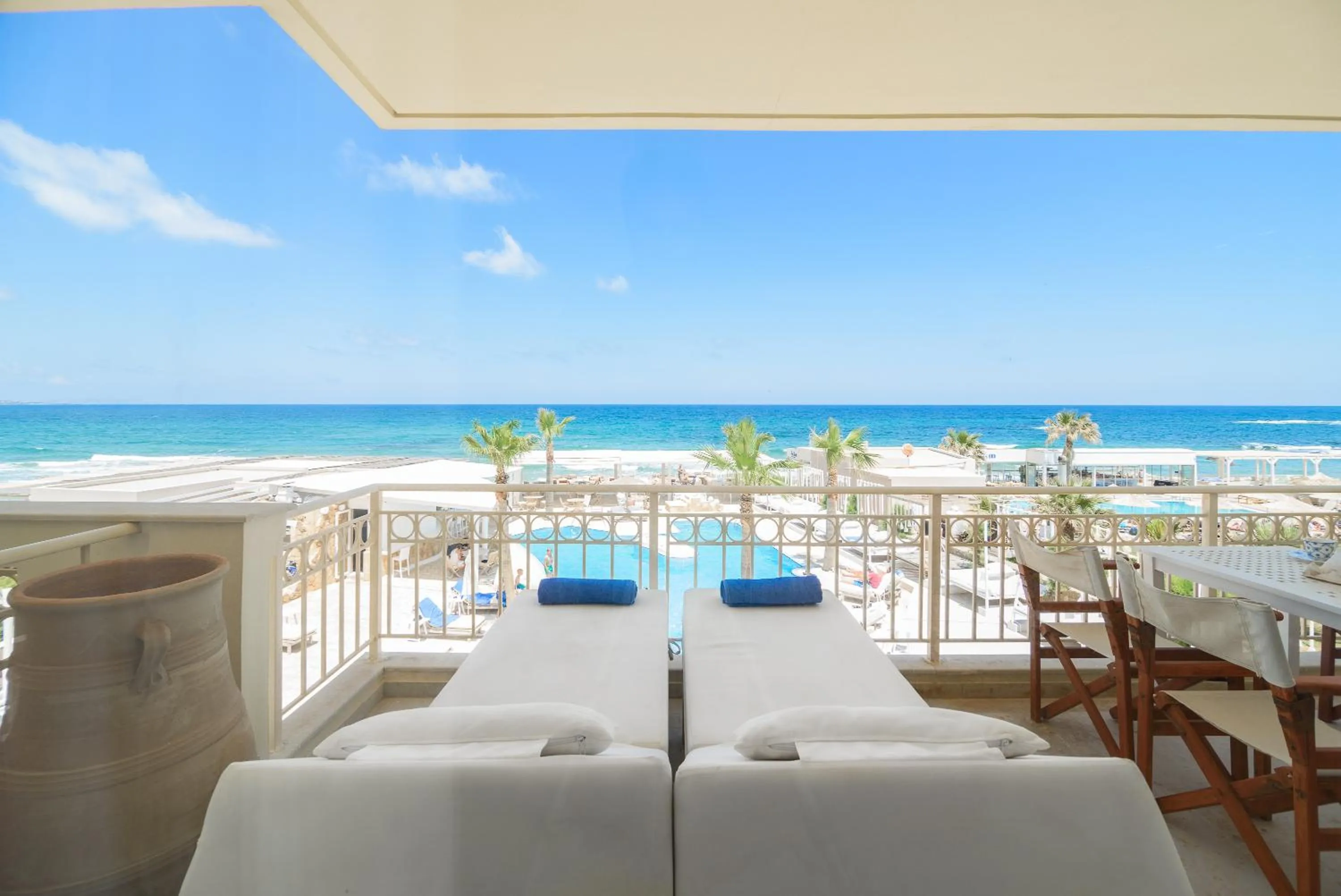 Parthenis Beach, Suites by the Sea