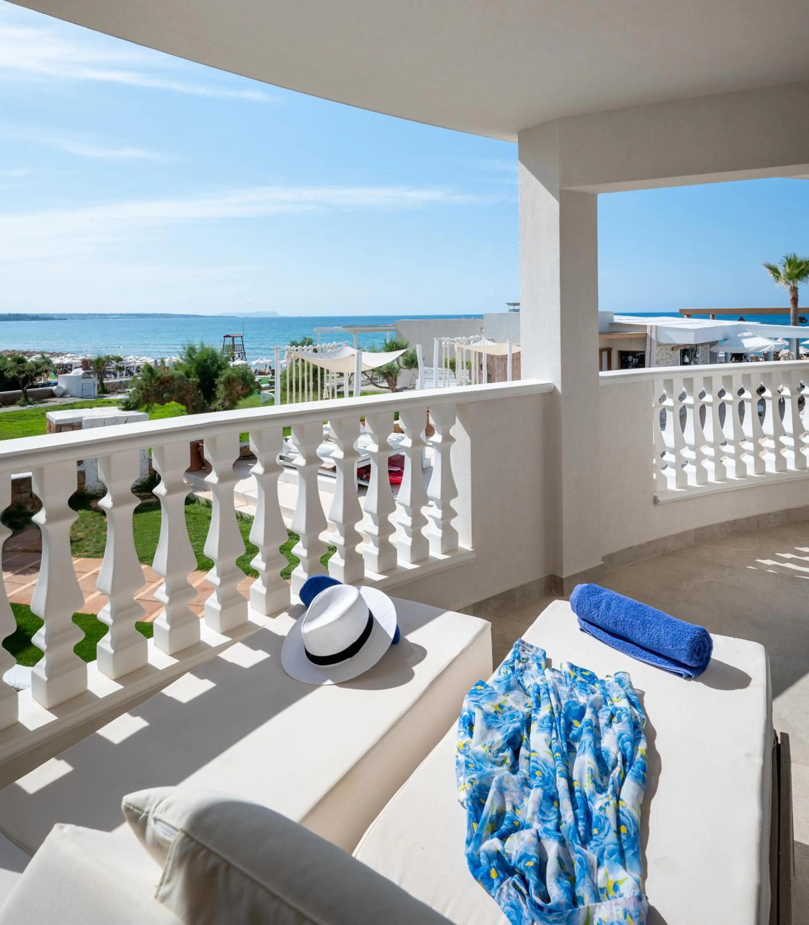 Parthenis Beach, Suites by the Sea