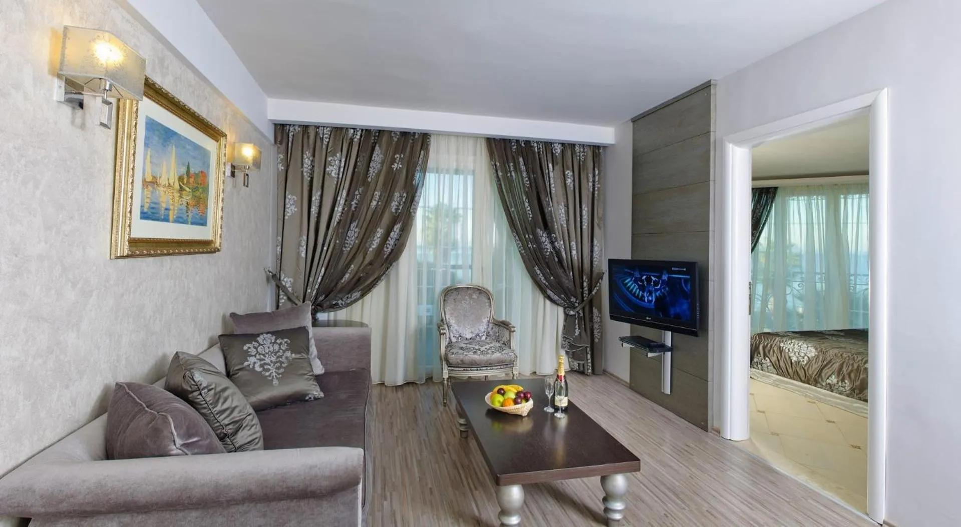 Living room in Elinotel Apolamare Hotel