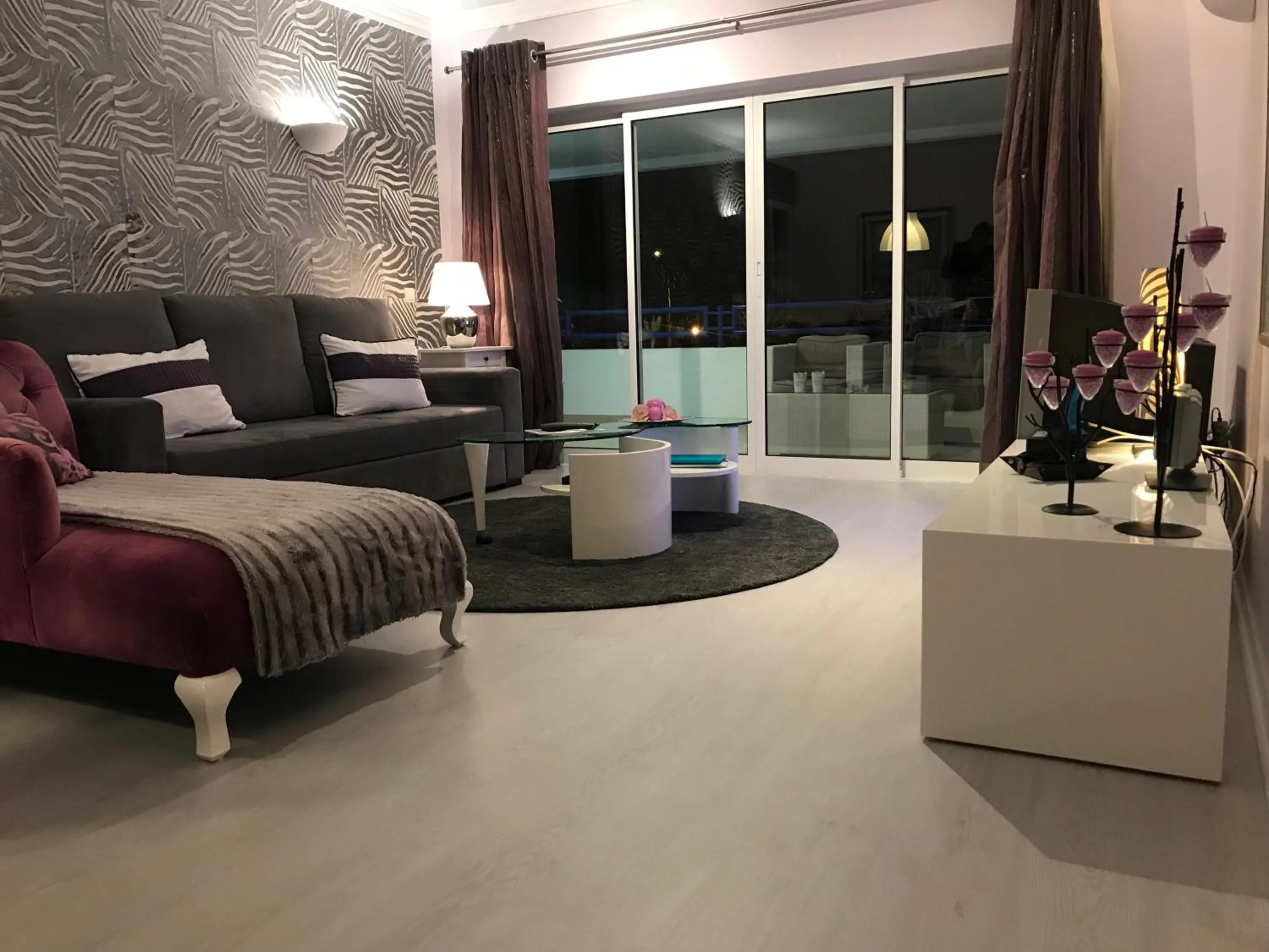 Timeless Vacations Vilamoura Marina Flat WIFI & Pool