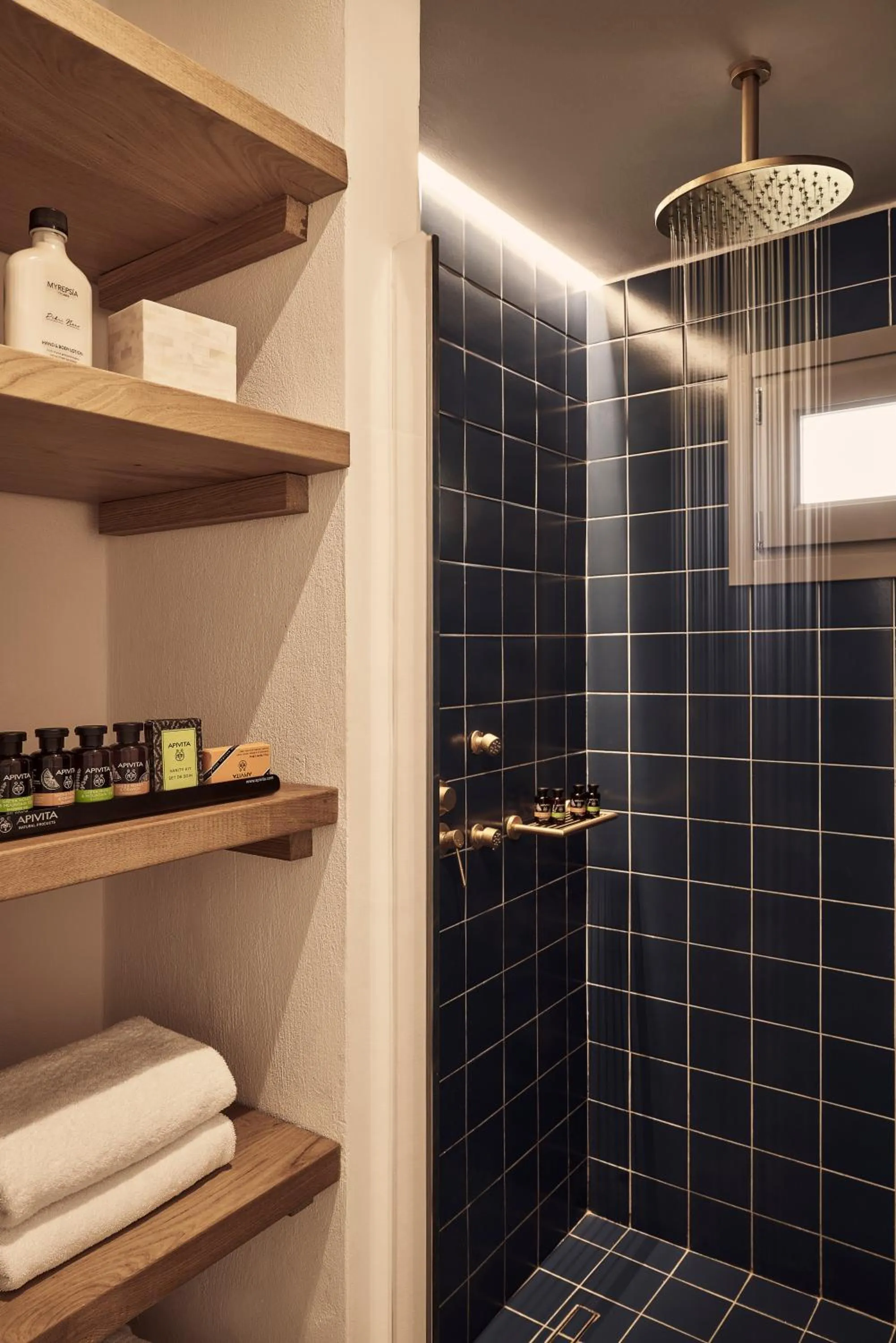 Shower in Dionysos Seaside Resort Ios