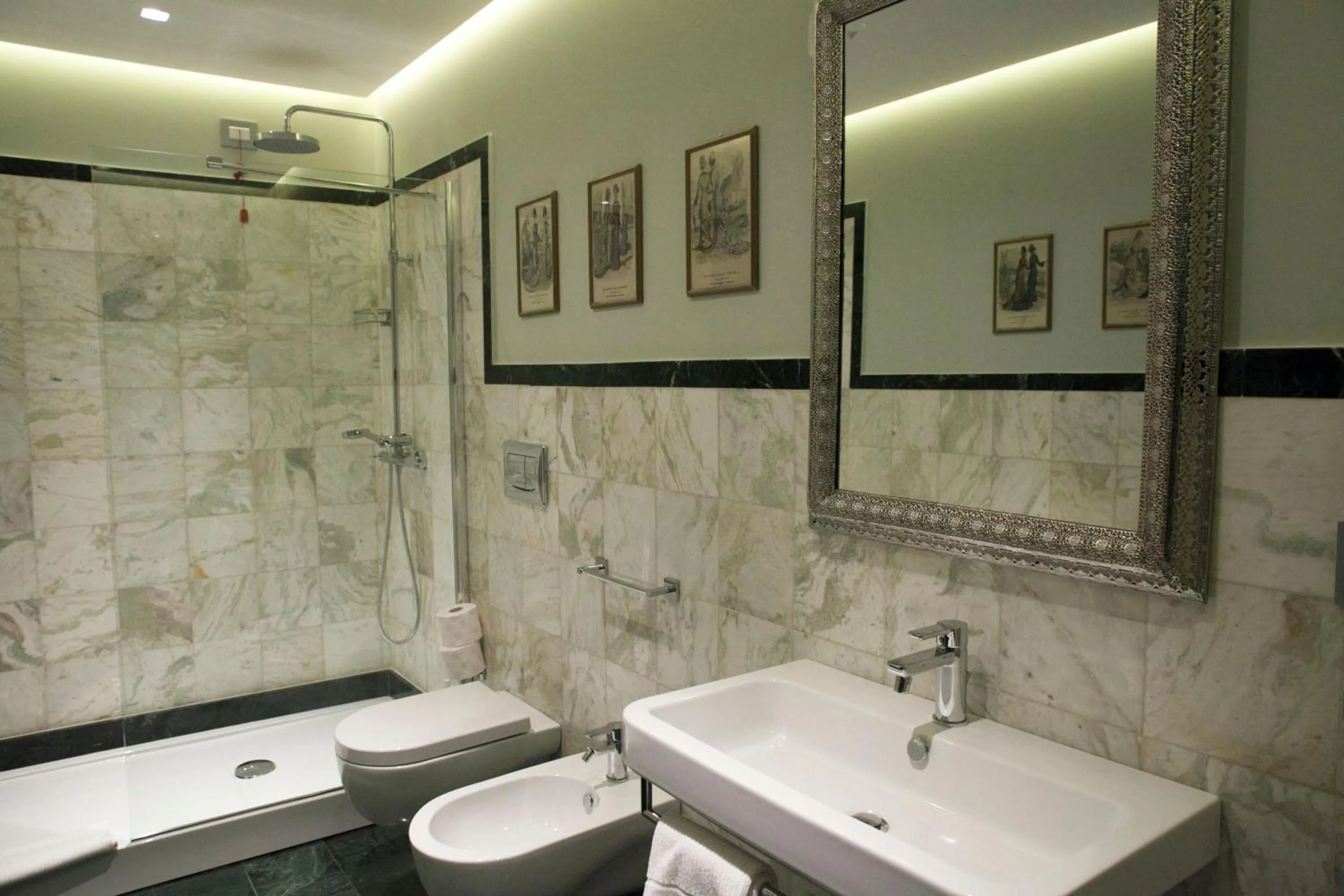 Bathroom in Palazzo del Senatore