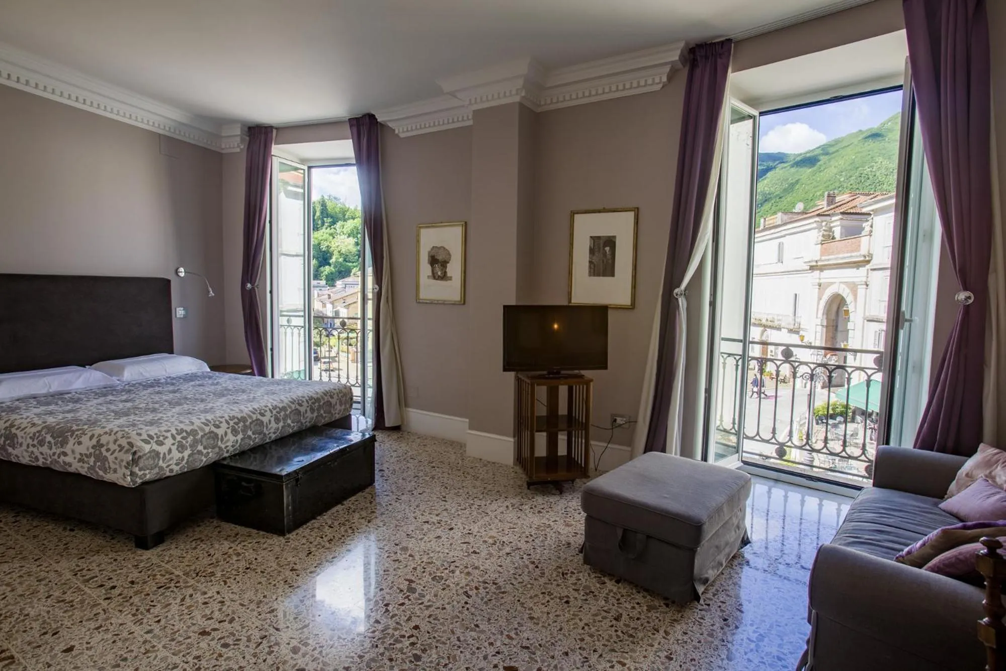 Photo of the whole room in Palazzo del Senatore