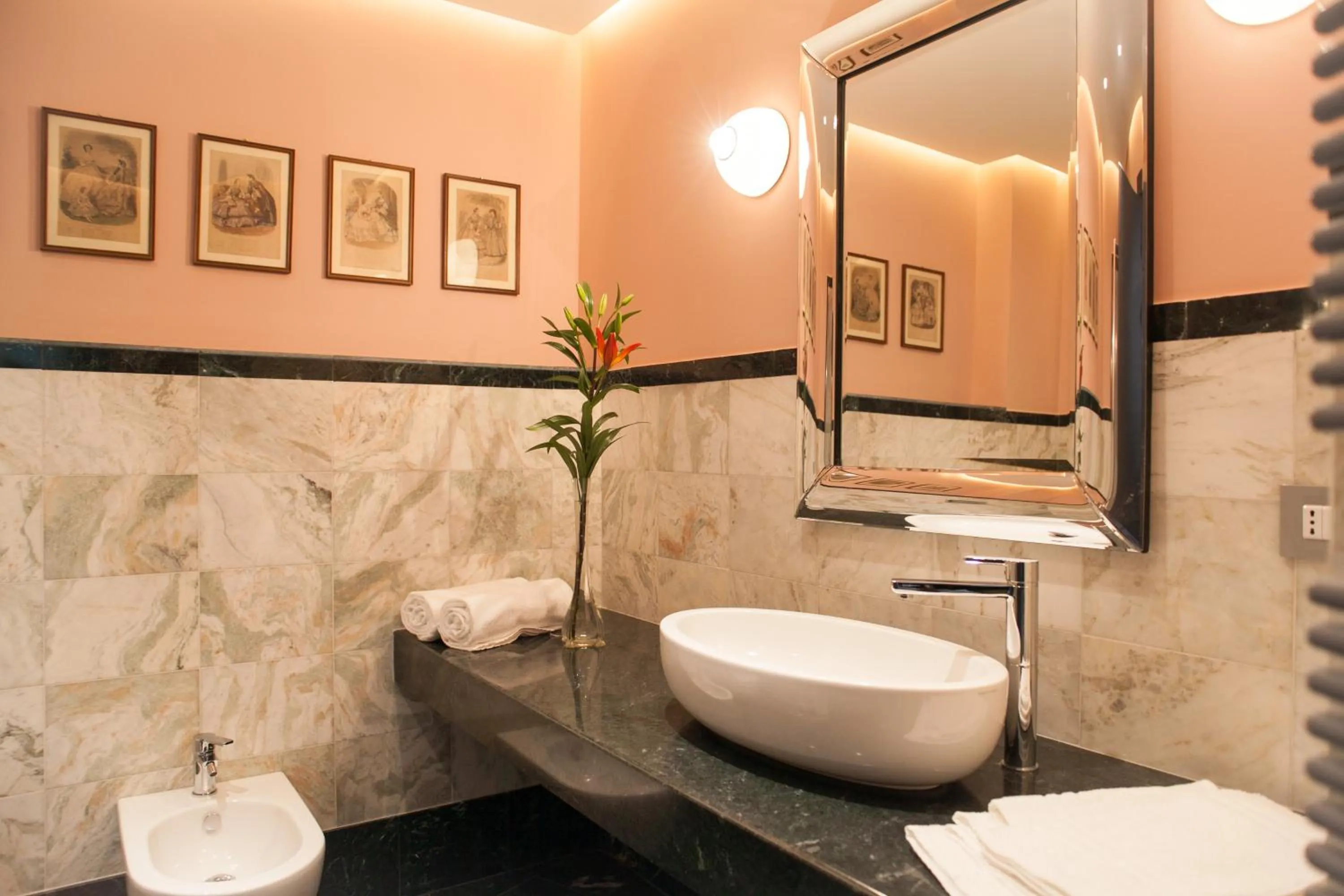 Bathroom in Palazzo del Senatore
