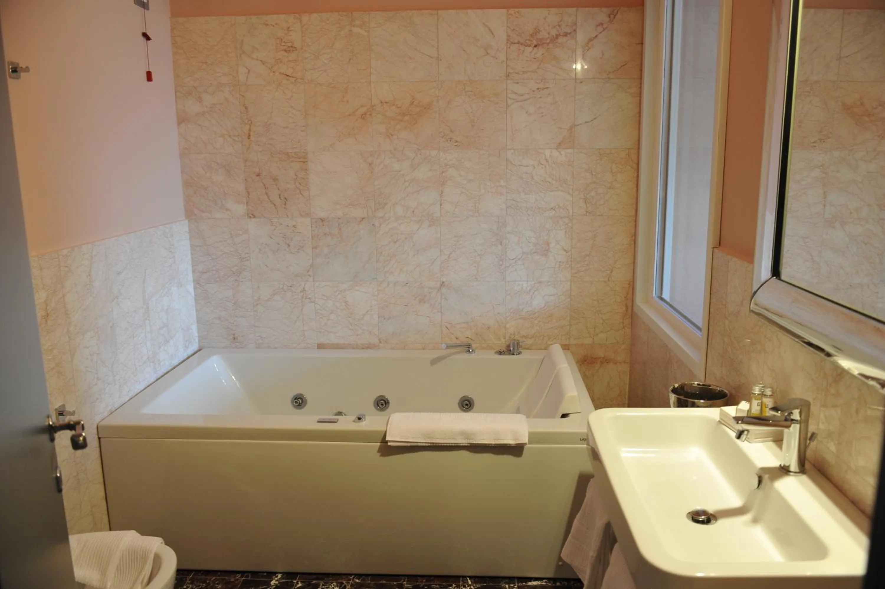 Hot Tub in Palazzo del Senatore