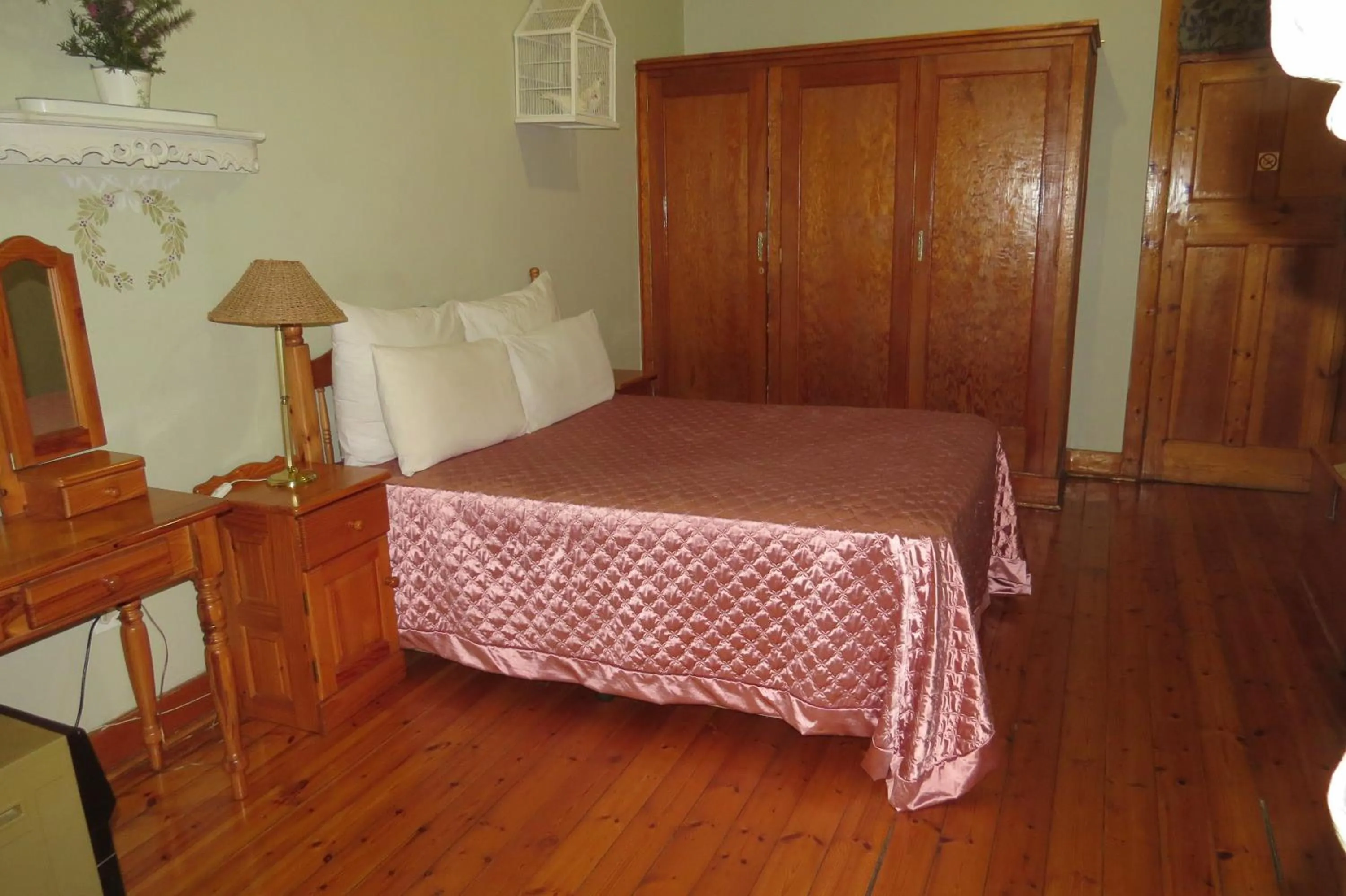 Bed in Lajava Guest Lodge