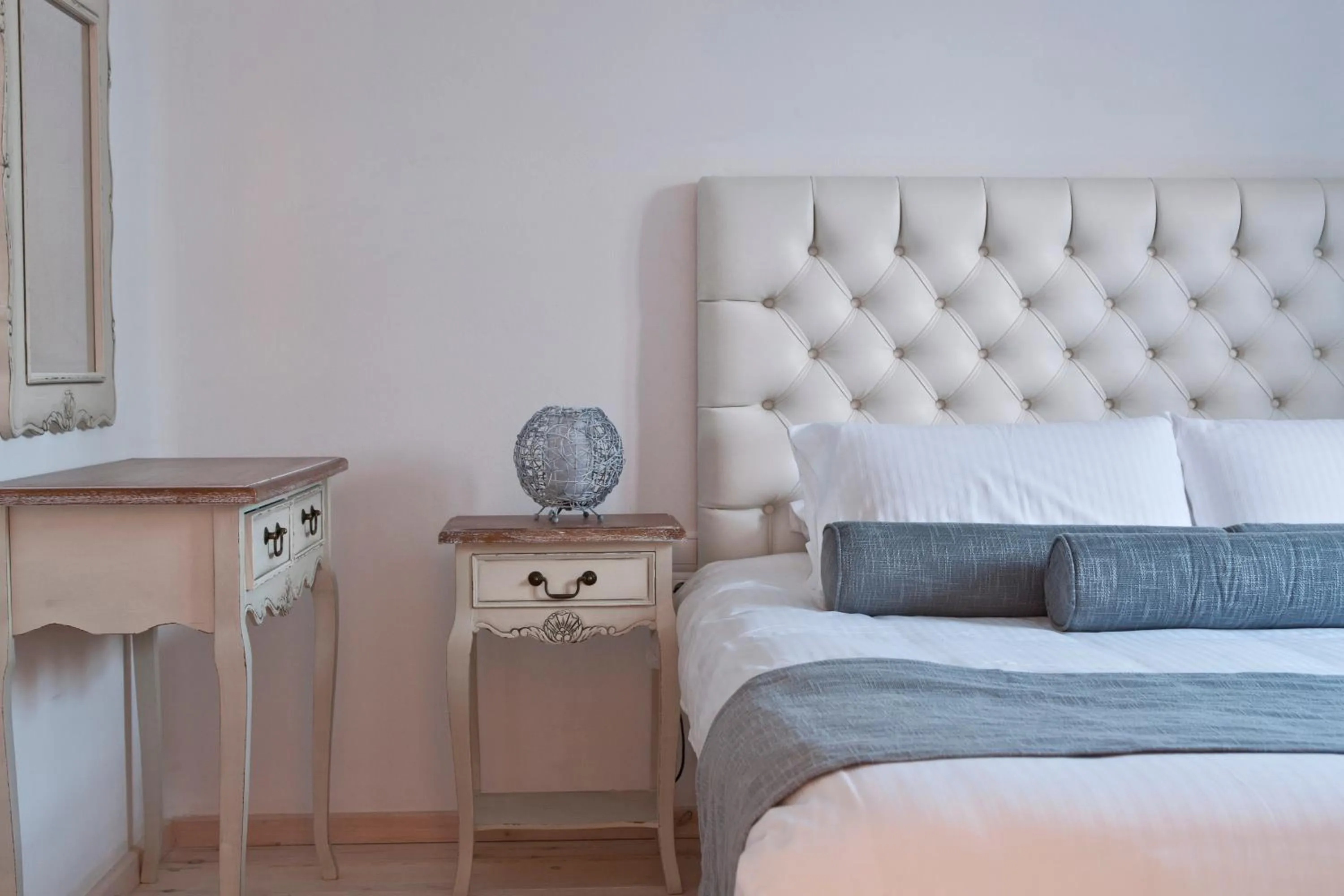 Bed in Thermes Luxury Villas And Spa