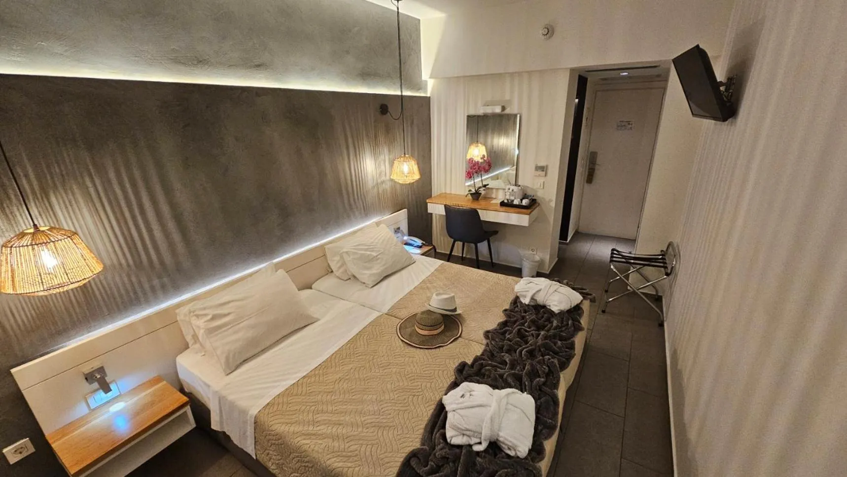 Atlantis Boutique City Hotel