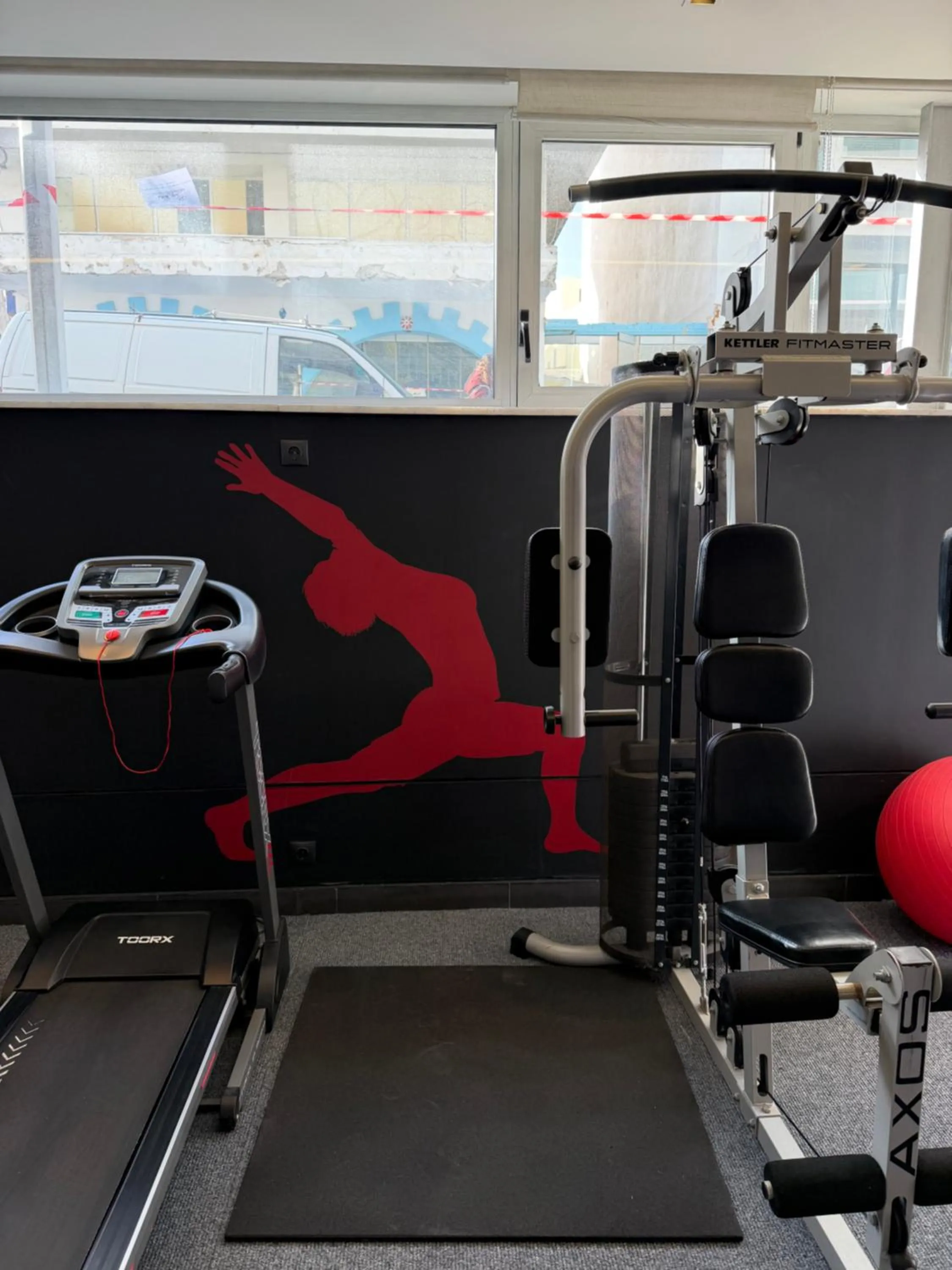 Fitness centre/facilities in Atlantis Boutique City Hotel