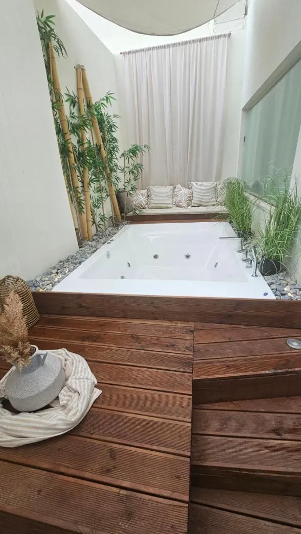 Atlantis Boutique City Hotel