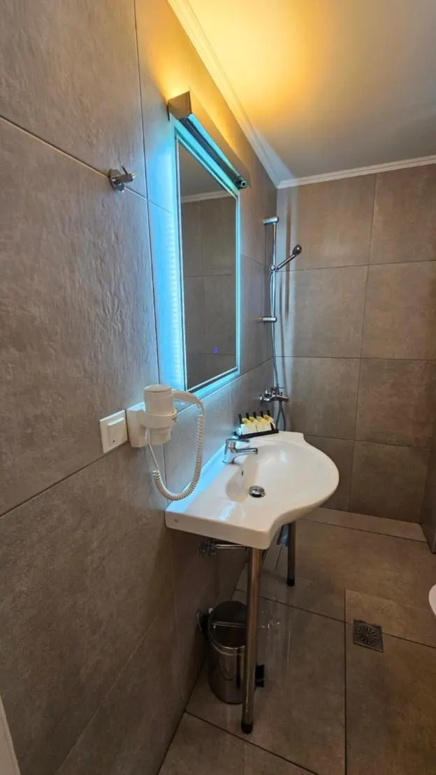 Atlantis Boutique City Hotel