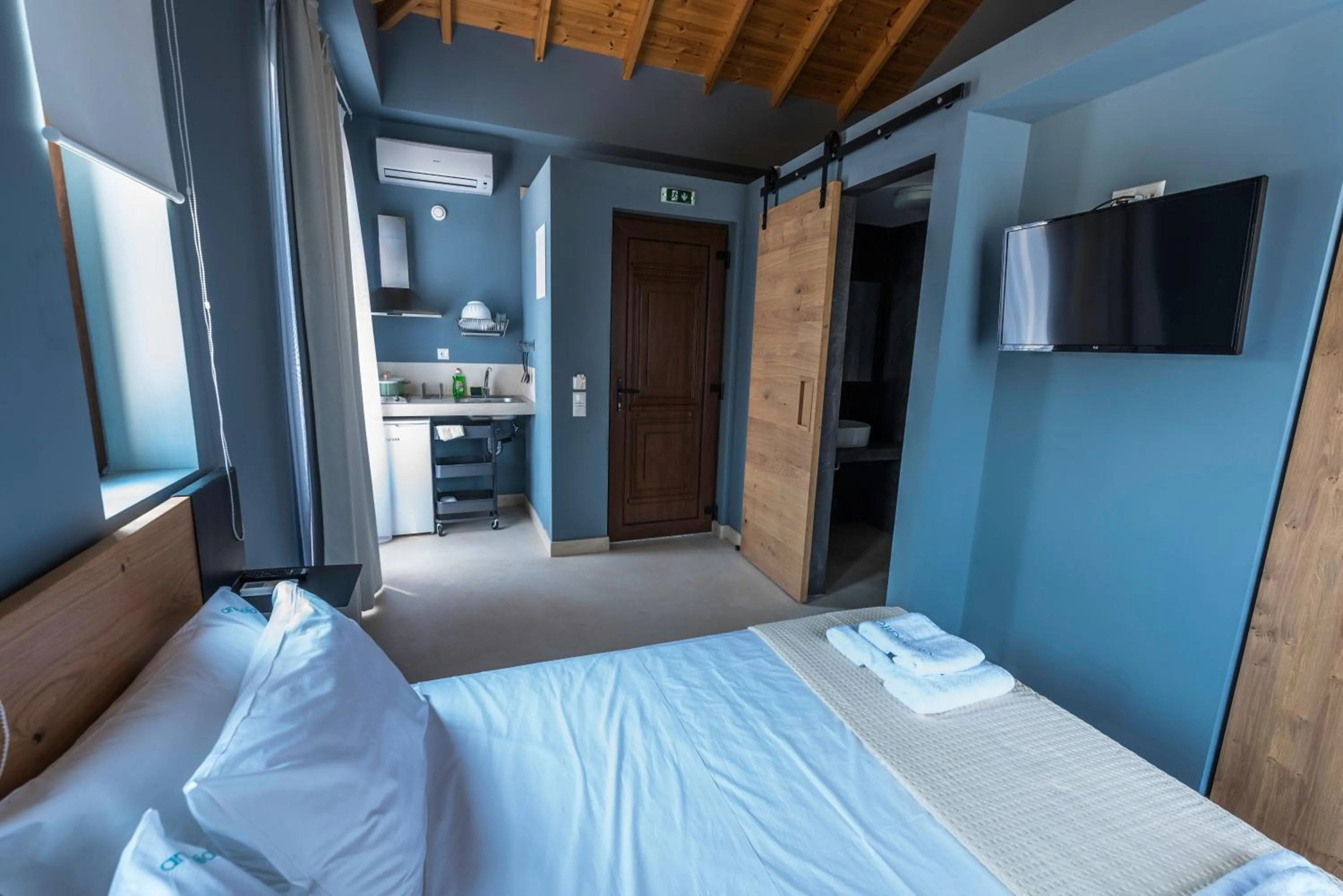 Kitchen or kitchenette, Bed in Anthelia