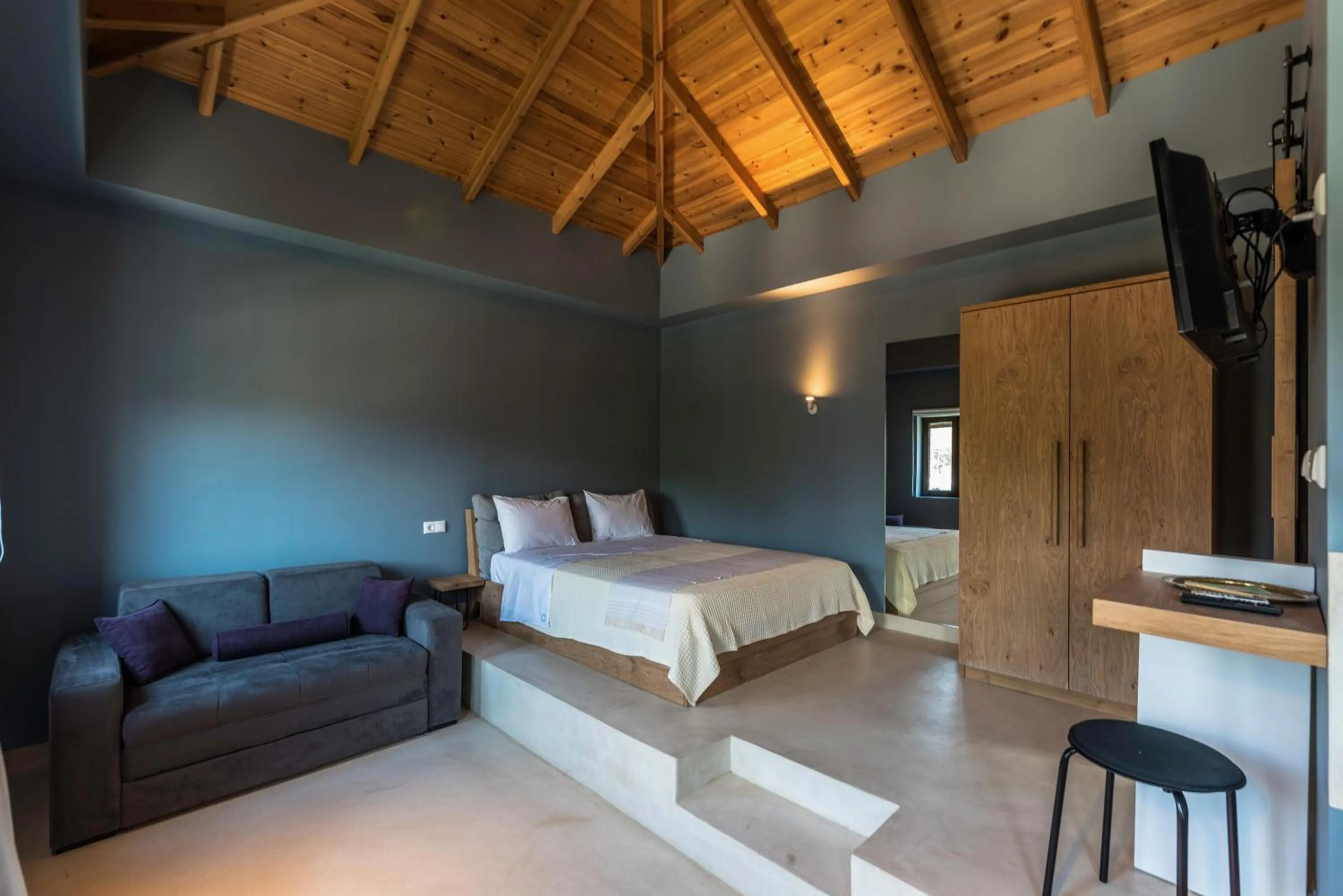 TV and multimedia, Bed in Anthelia