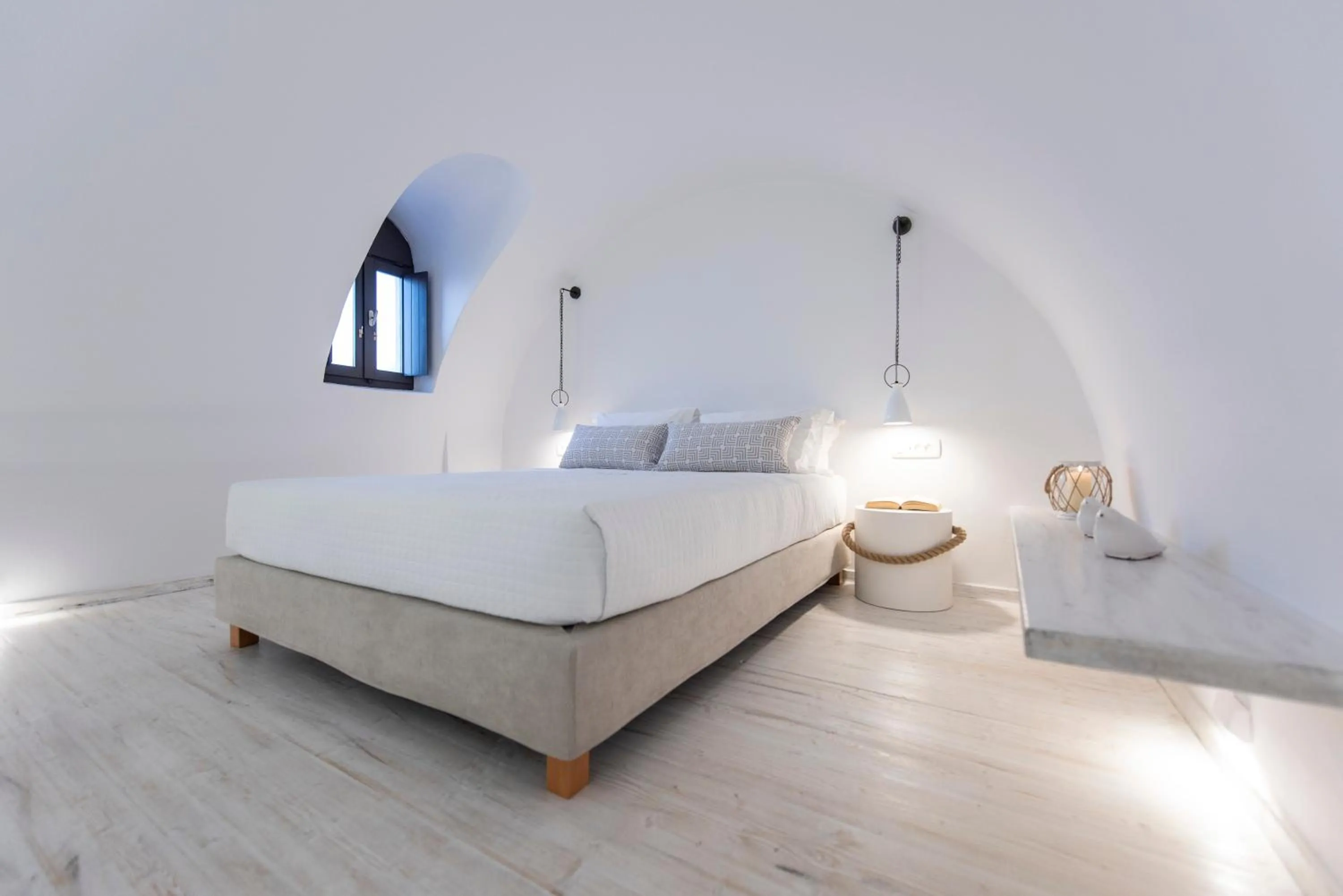 Time of day, Bed in Caldera's Memories