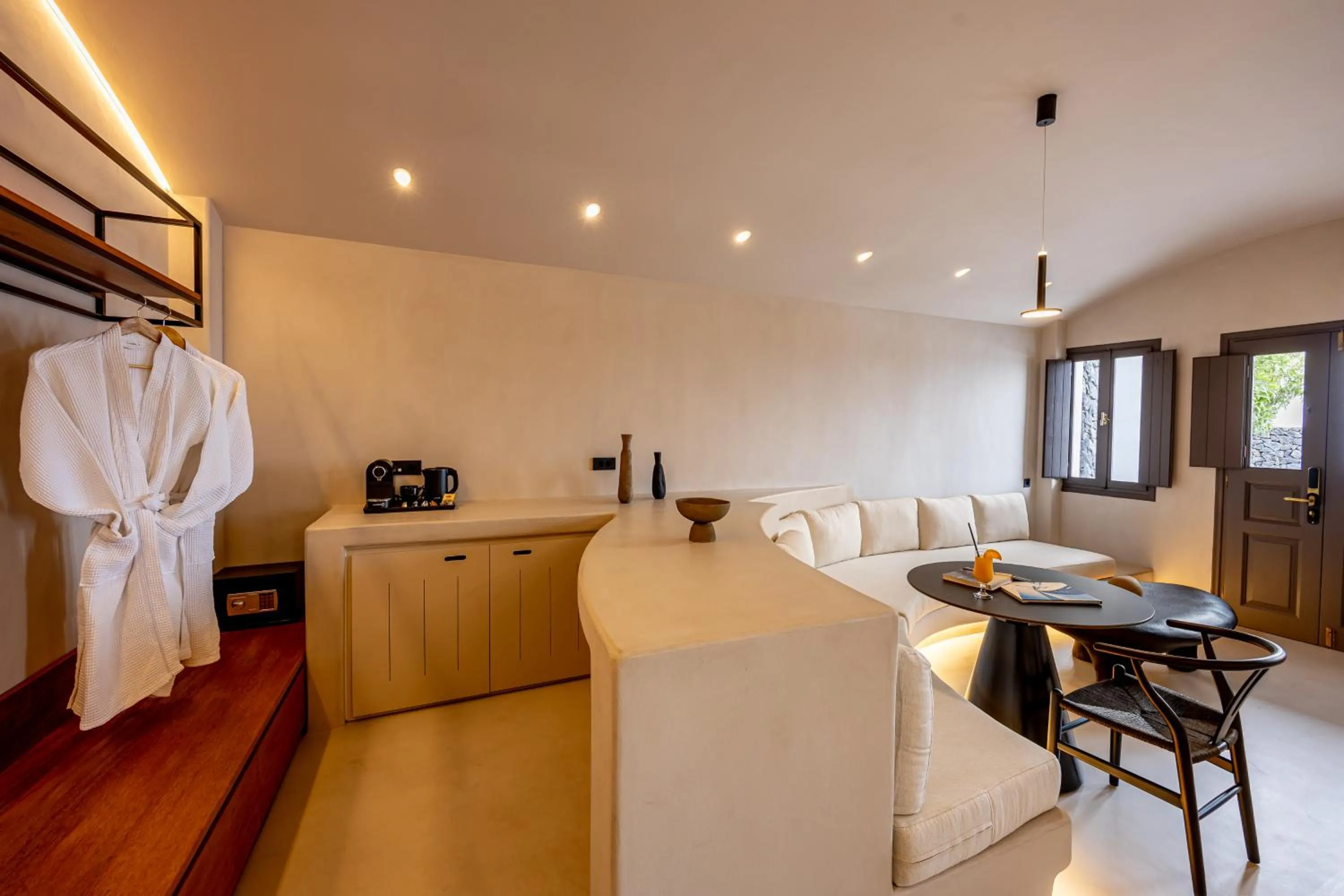 Coffee/tea facilities, Bed in Caldera's Memories